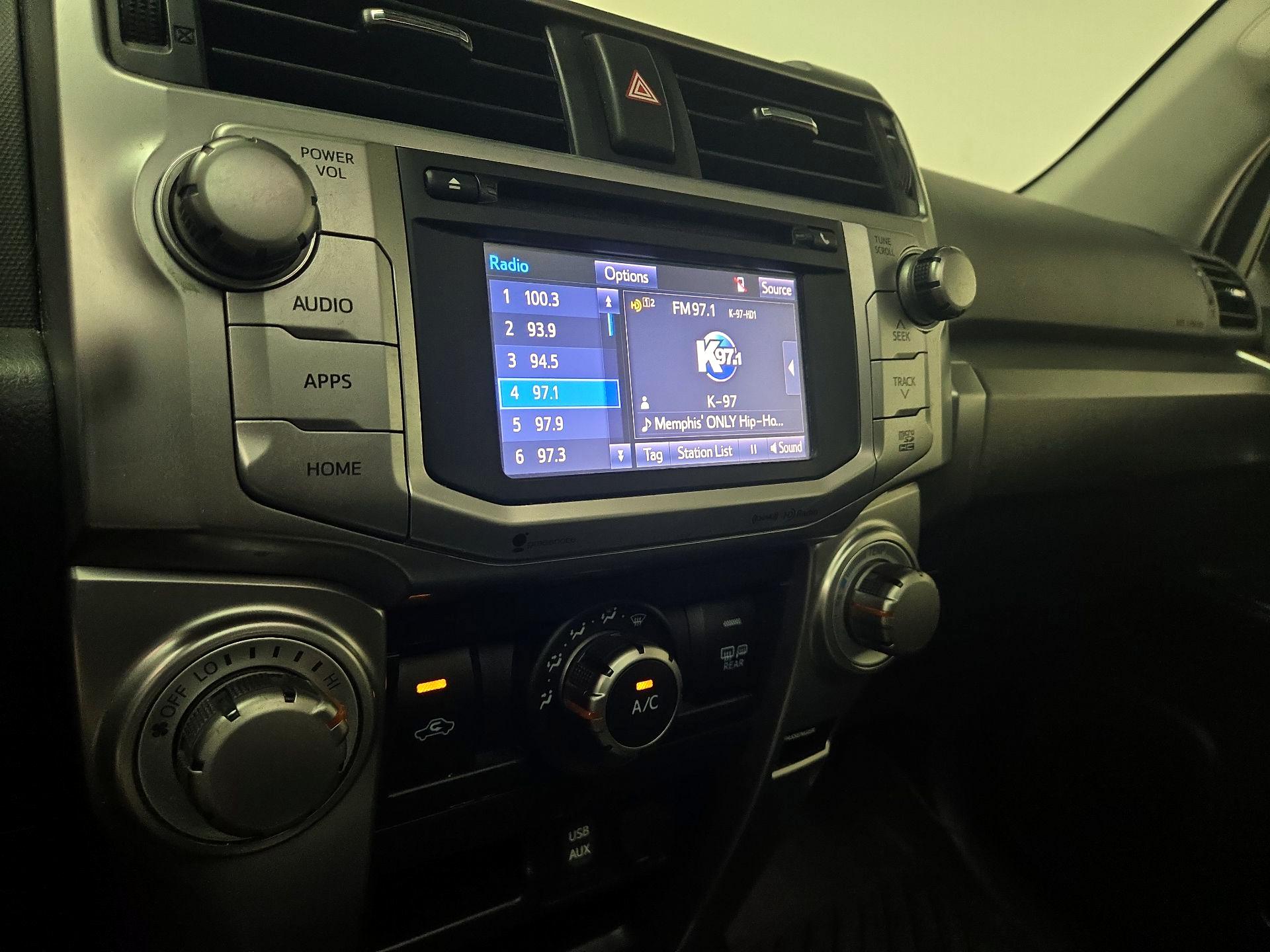 Thumbnail: 2016 Toyota 4Runner - 15