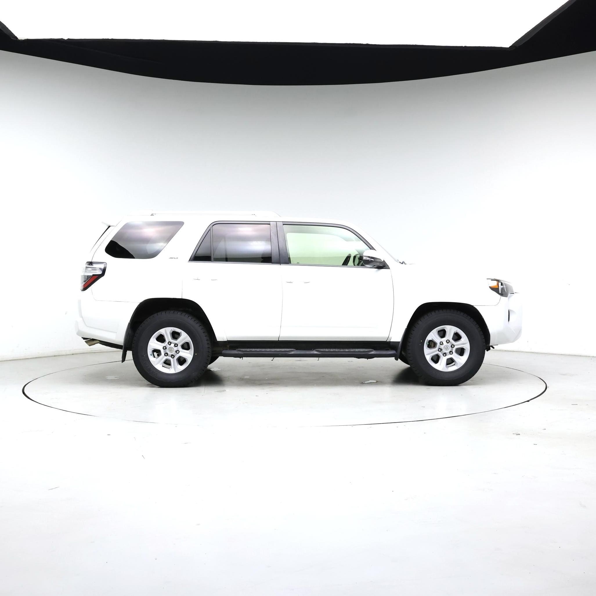 Thumbnail: 2016 Toyota 4Runner - 7