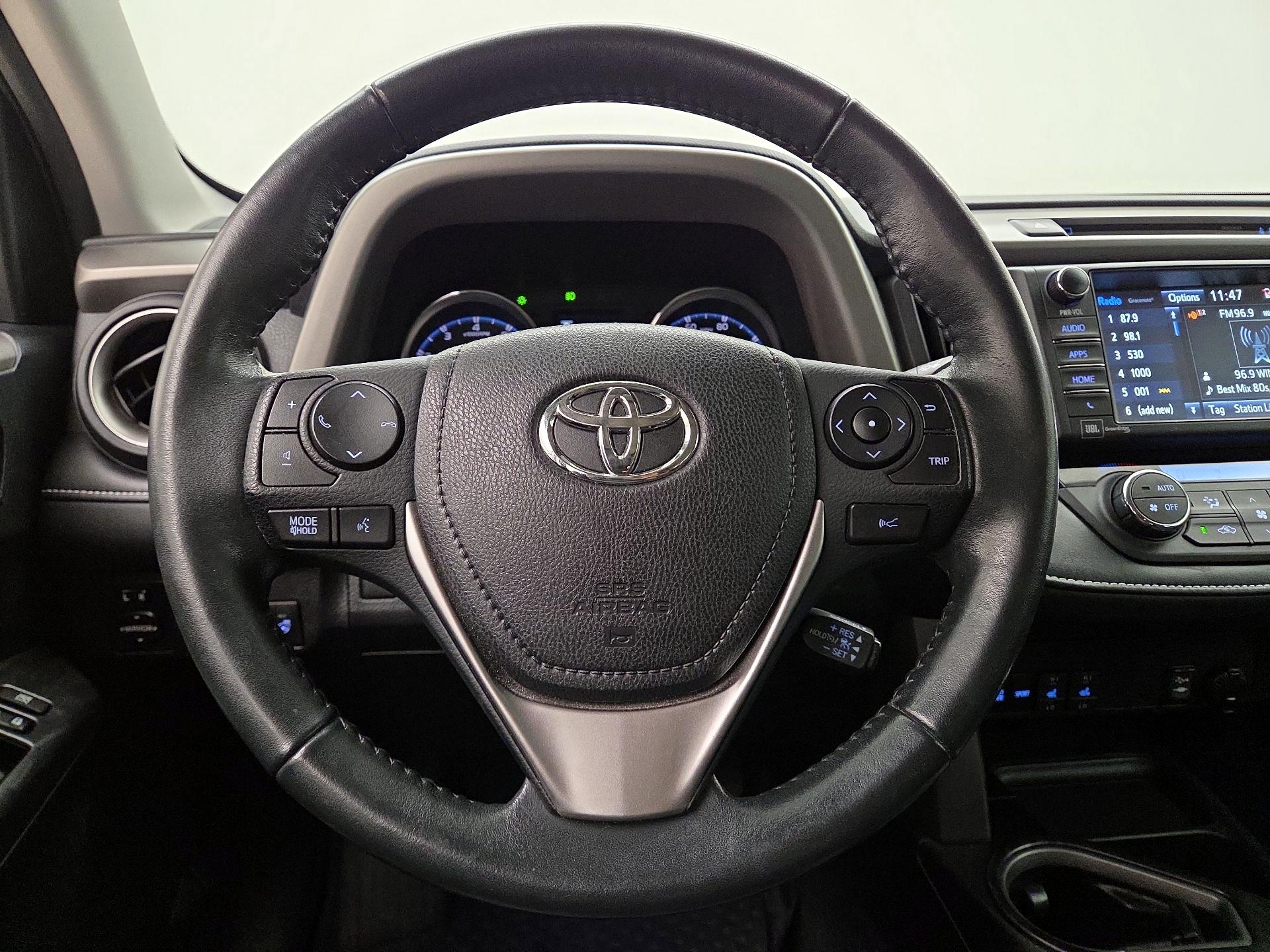 Thumbnail: 2017 Toyota RAV4 - 10