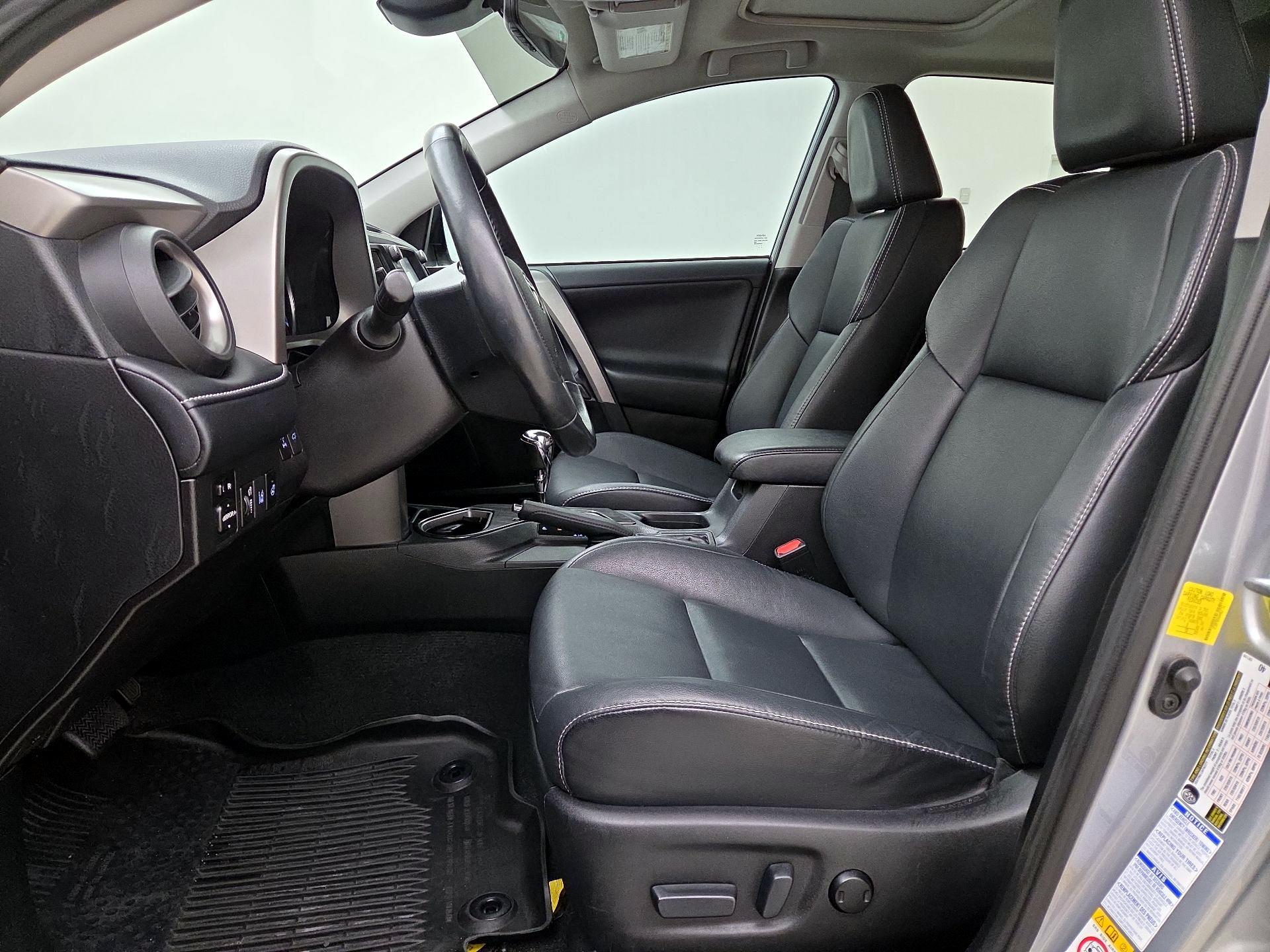 Thumbnail: 2017 Toyota RAV4 - 11