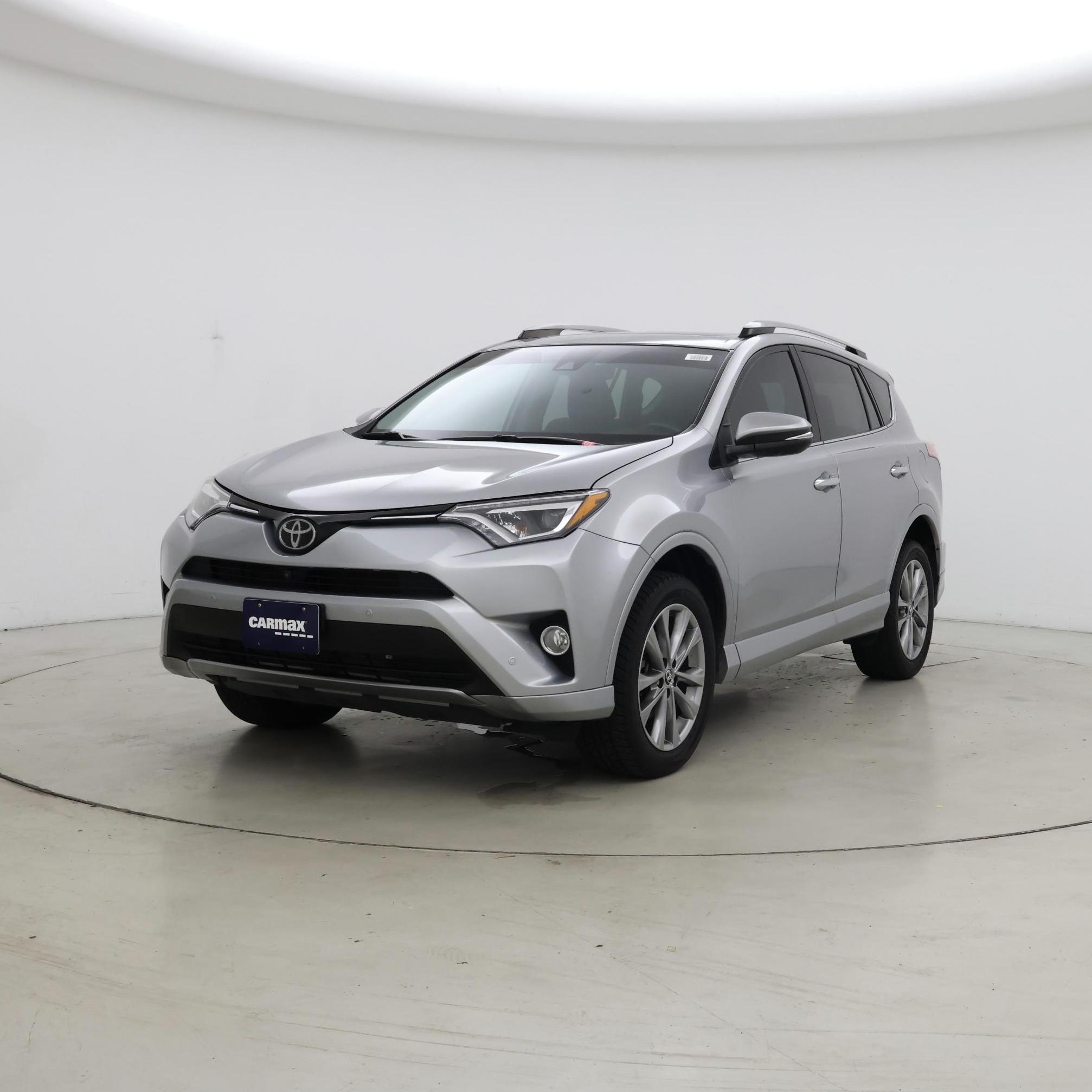 Thumbnail: 2017 Toyota RAV4 - 4