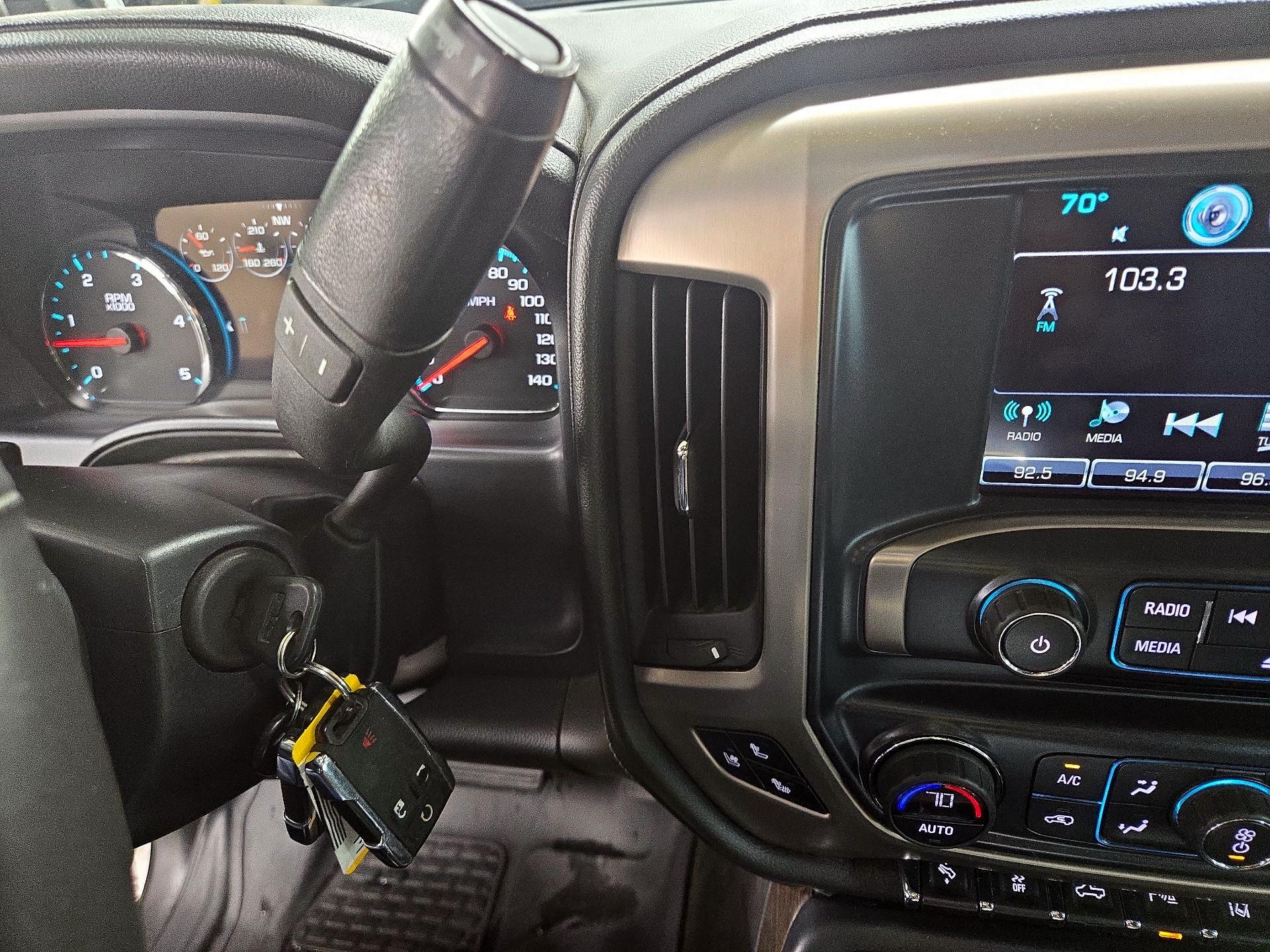 Thumbnail: 2017 GMC Sierra 2500 - 17
