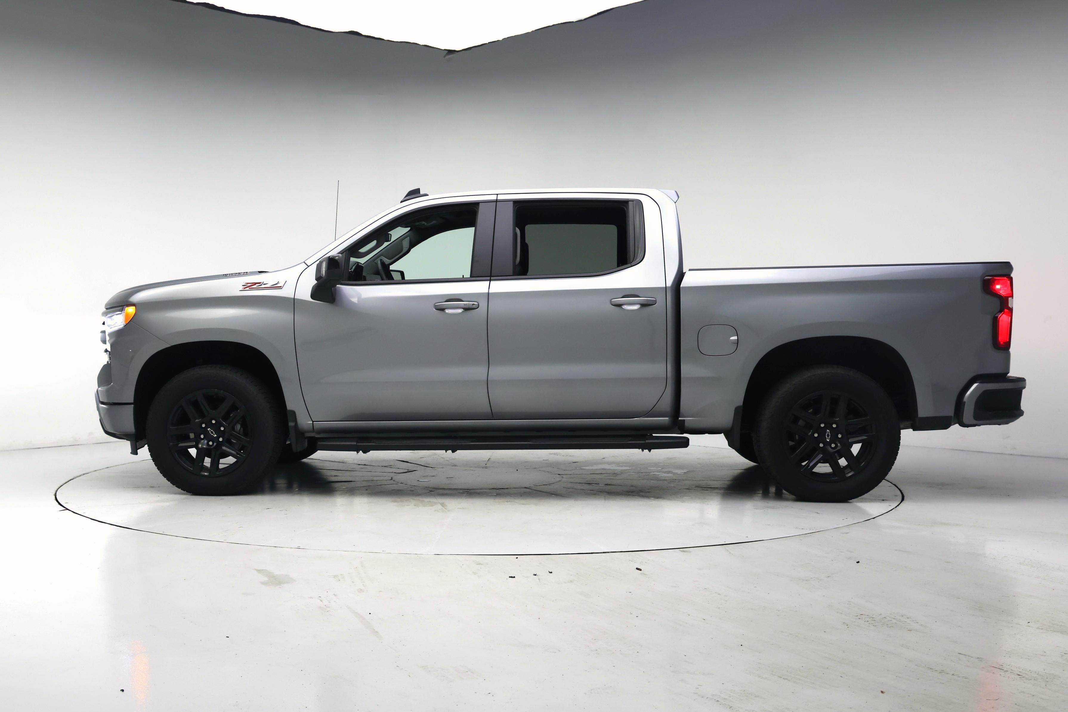 Thumbnail: 2026 Chevrolet Silverado 1500 - 3