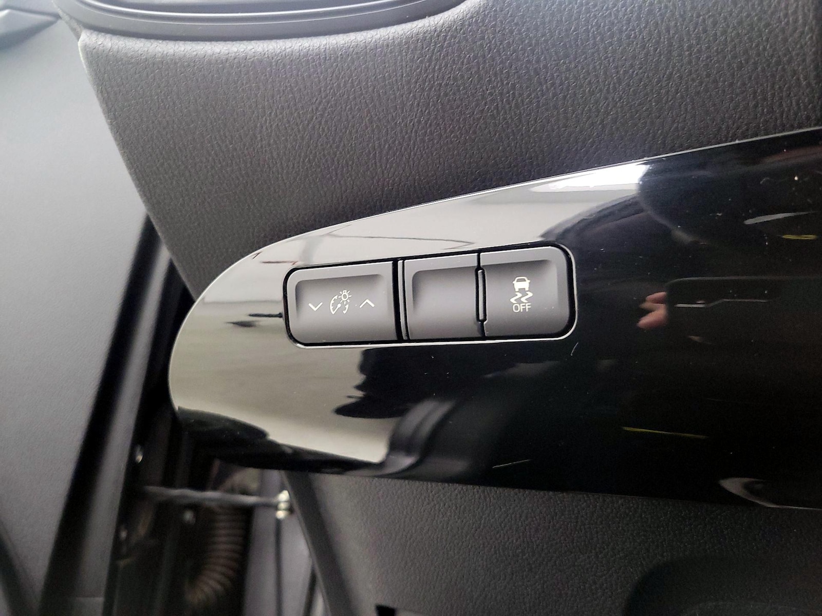 2016 Toyota Prius Two - Photo 14