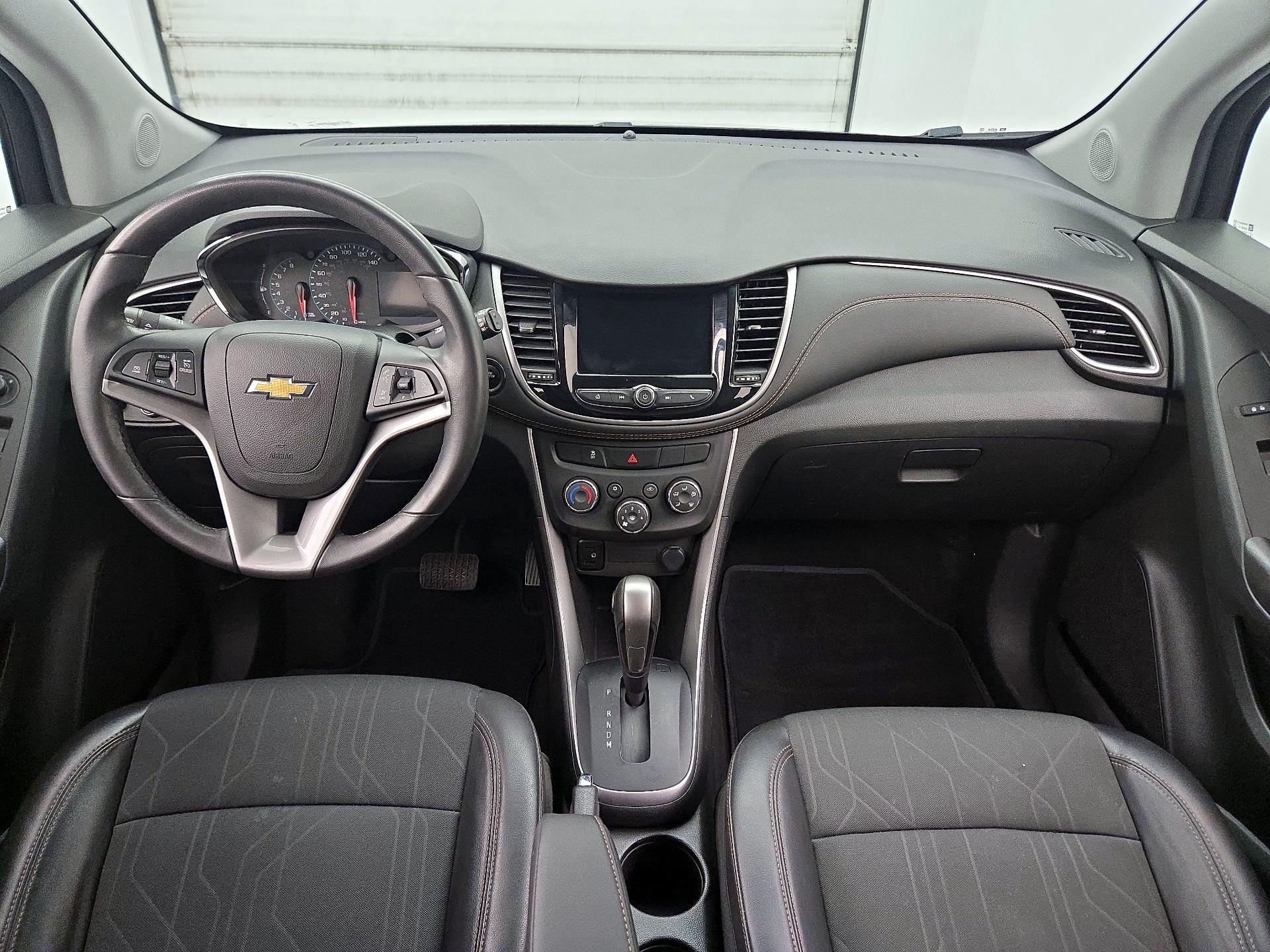 Thumbnail: 2022 Chevrolet Trax - 9