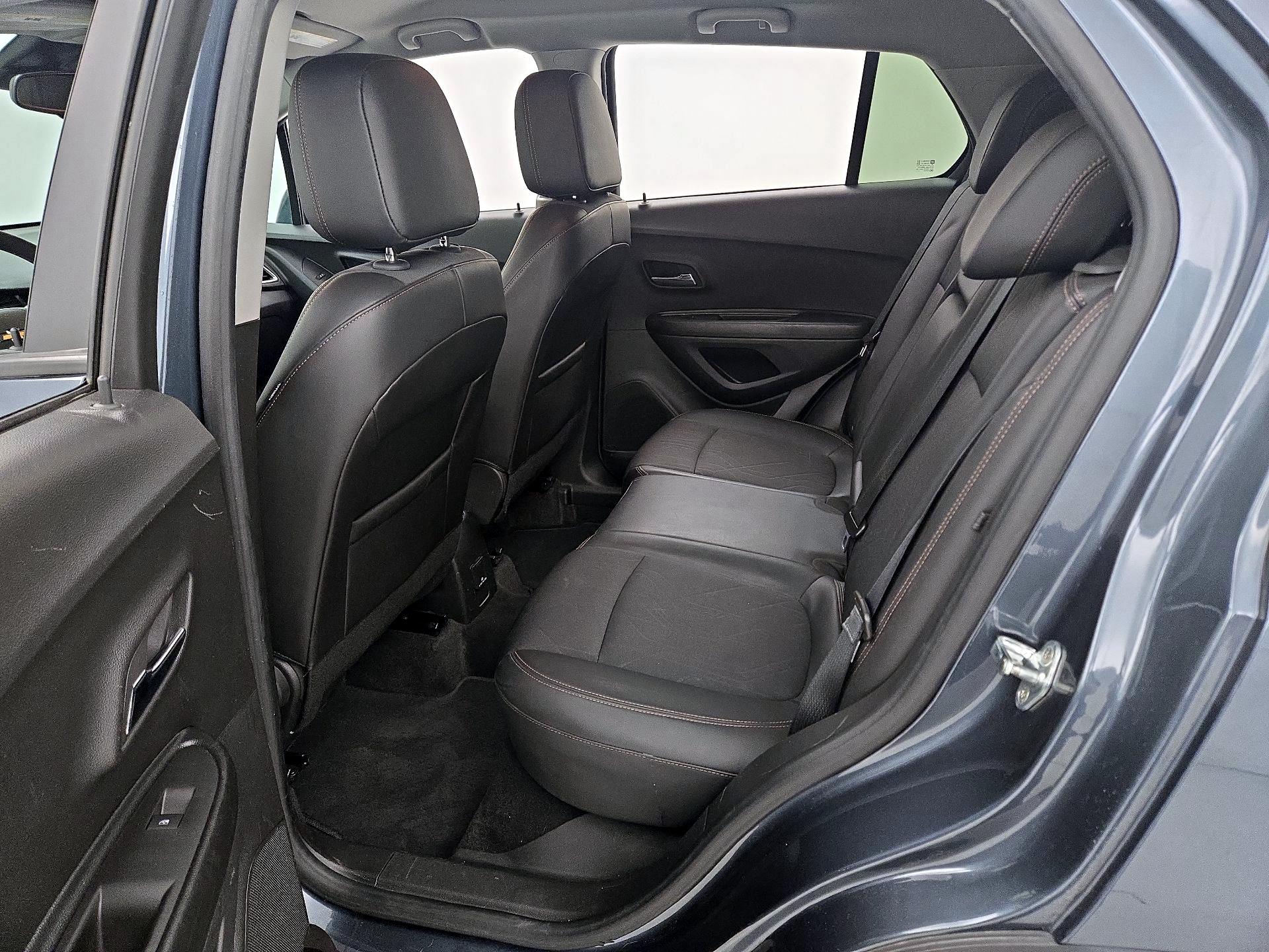Thumbnail: 2022 Chevrolet Trax - 19