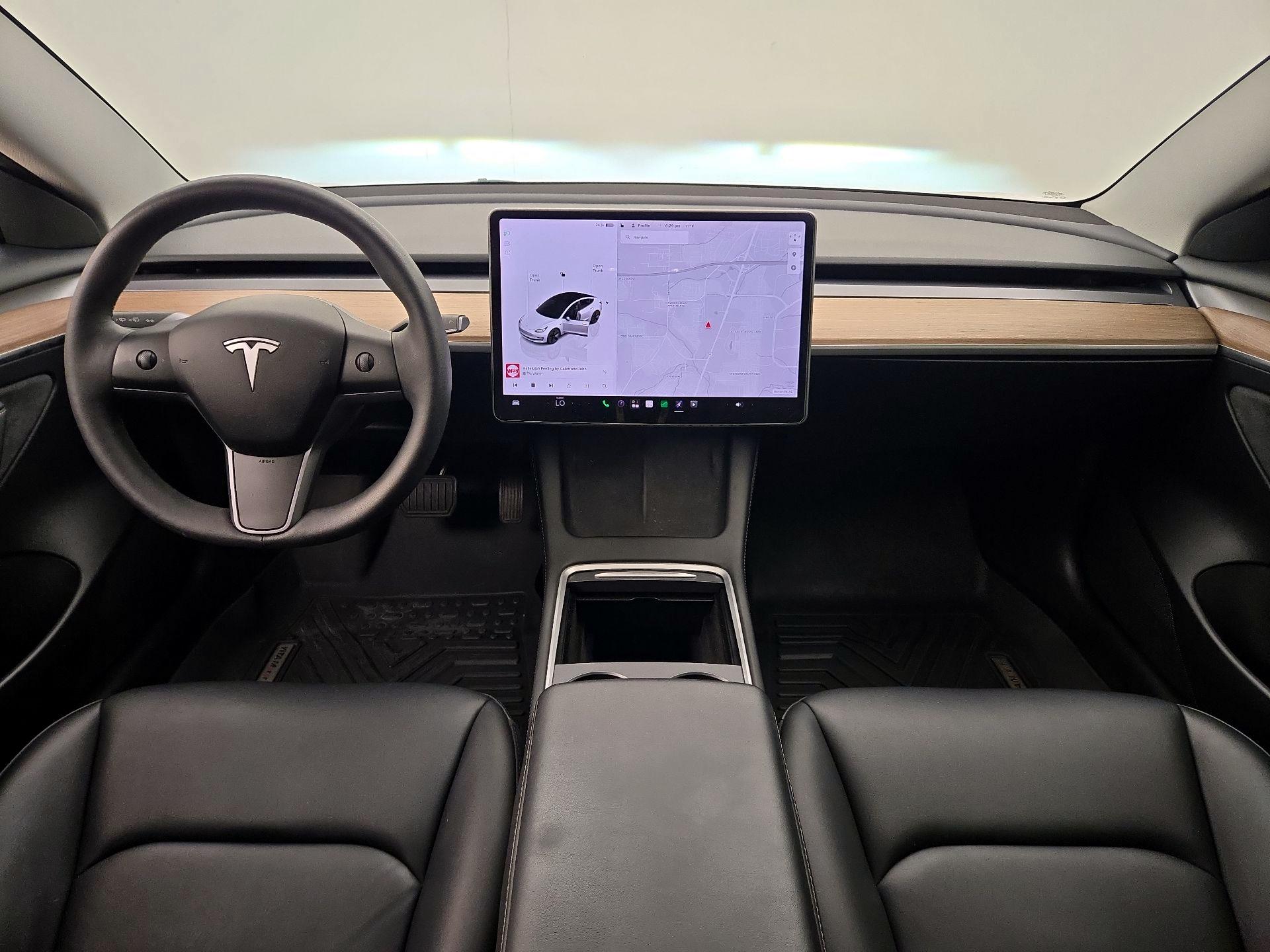Thumbnail: 2023 Tesla Model 3 - 9