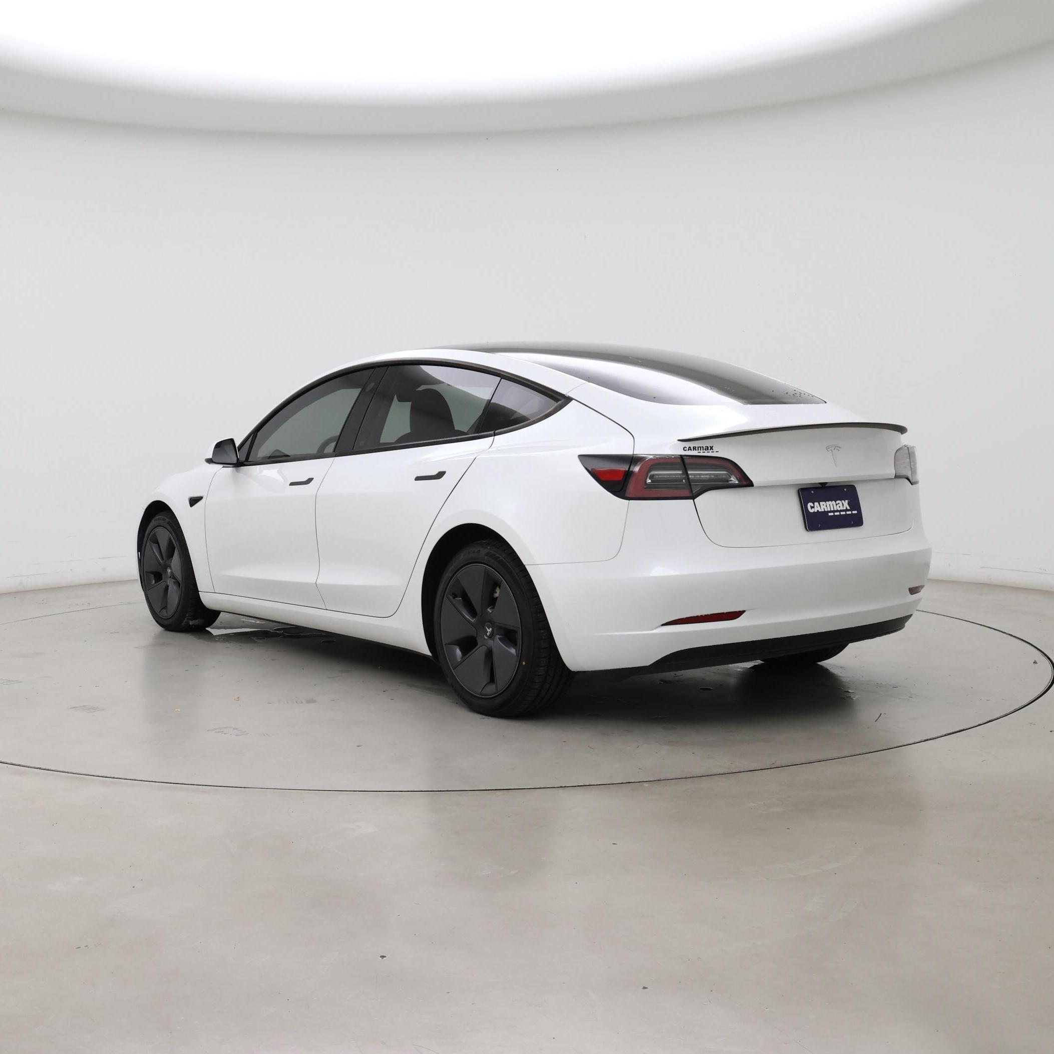 Thumbnail: 2023 Tesla Model 3 - 2