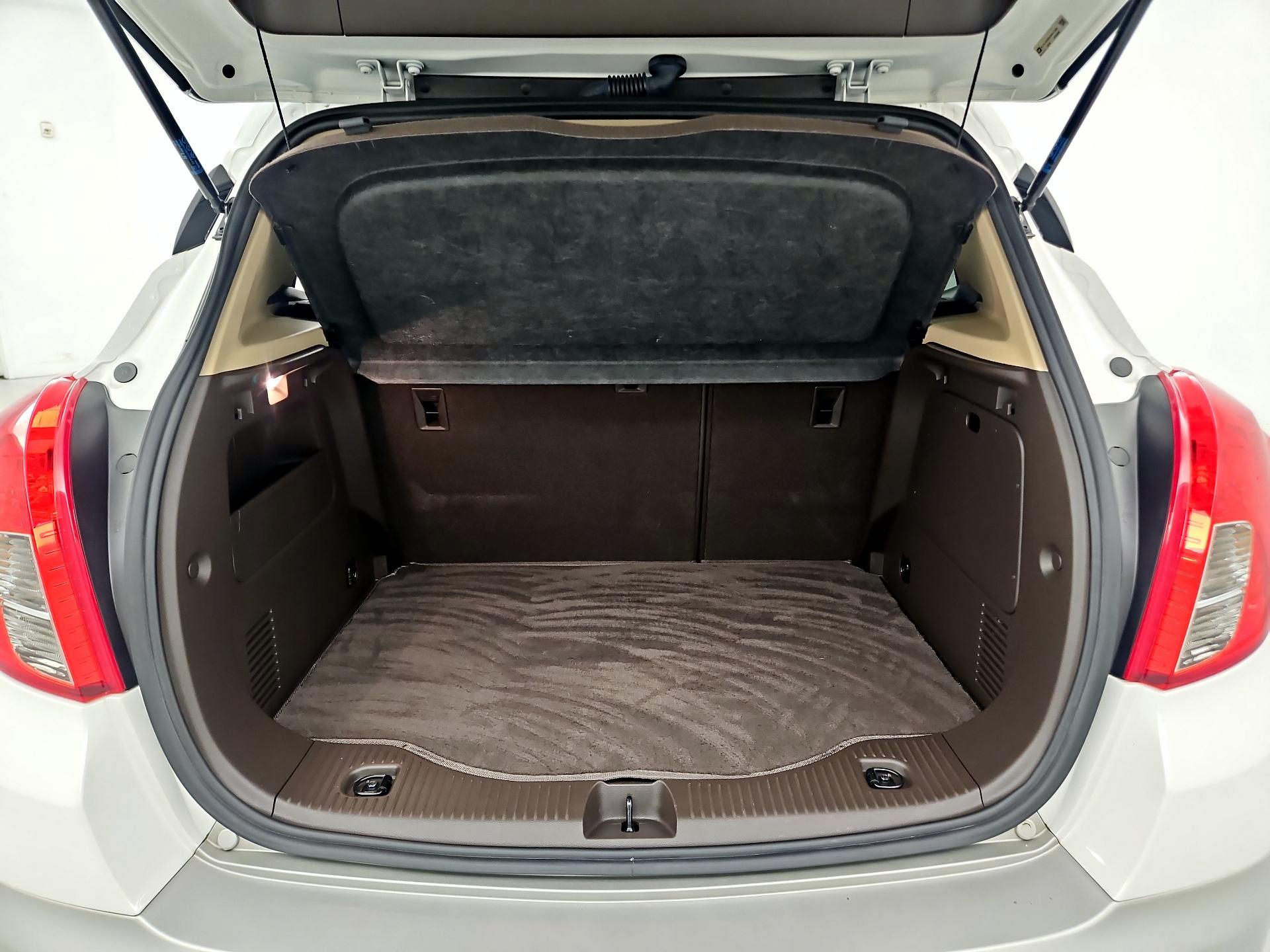 Thumbnail: 2016 Buick Encore - 20