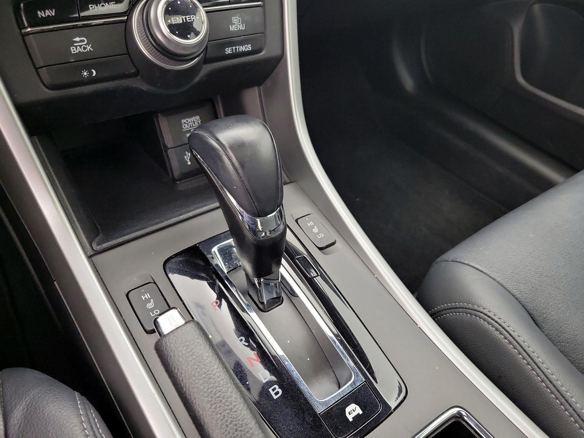 Thumbnail: 2015 Honda Accord - 17
