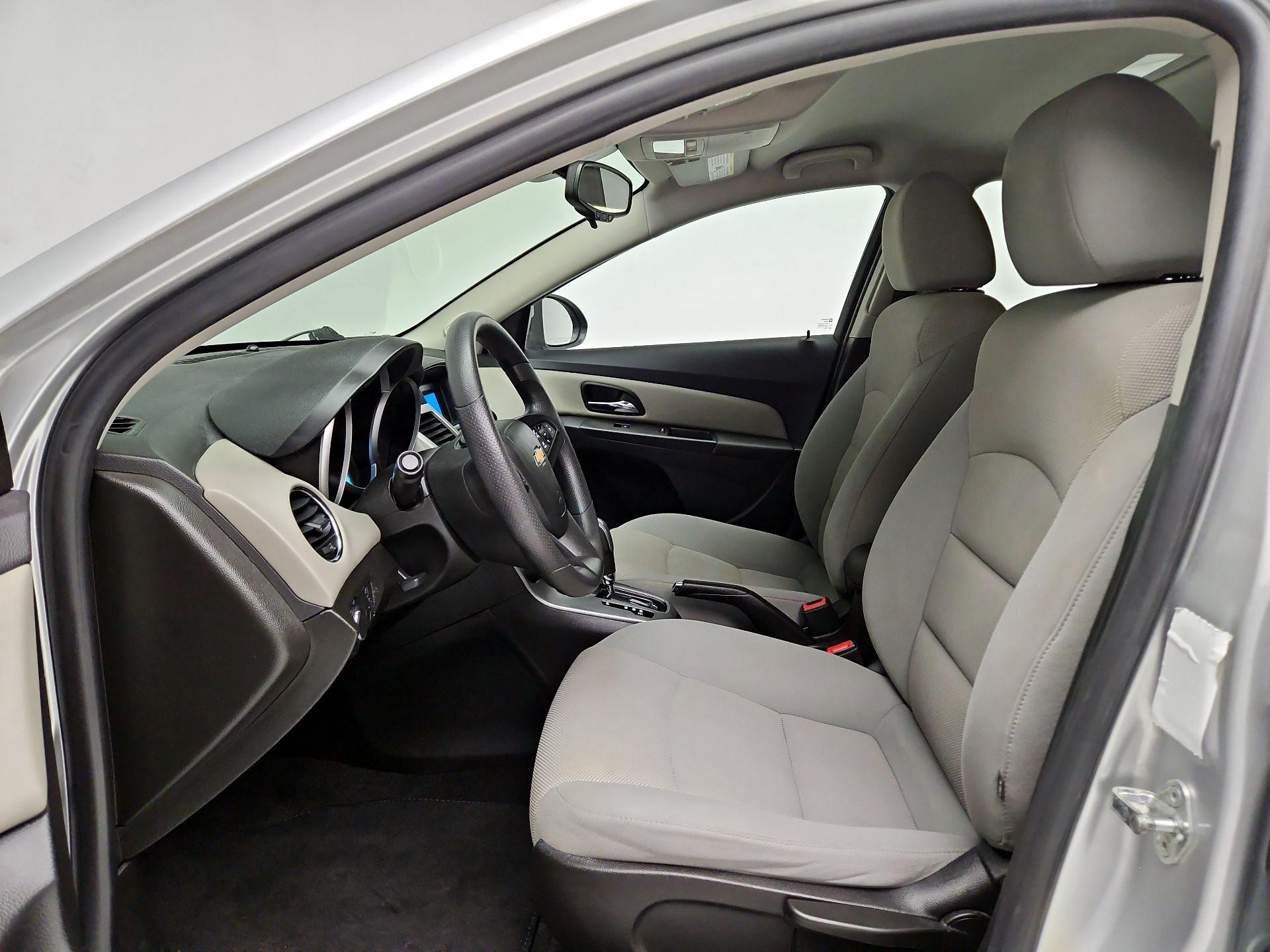 Thumbnail: 2016 Chevrolet Cruze - 11