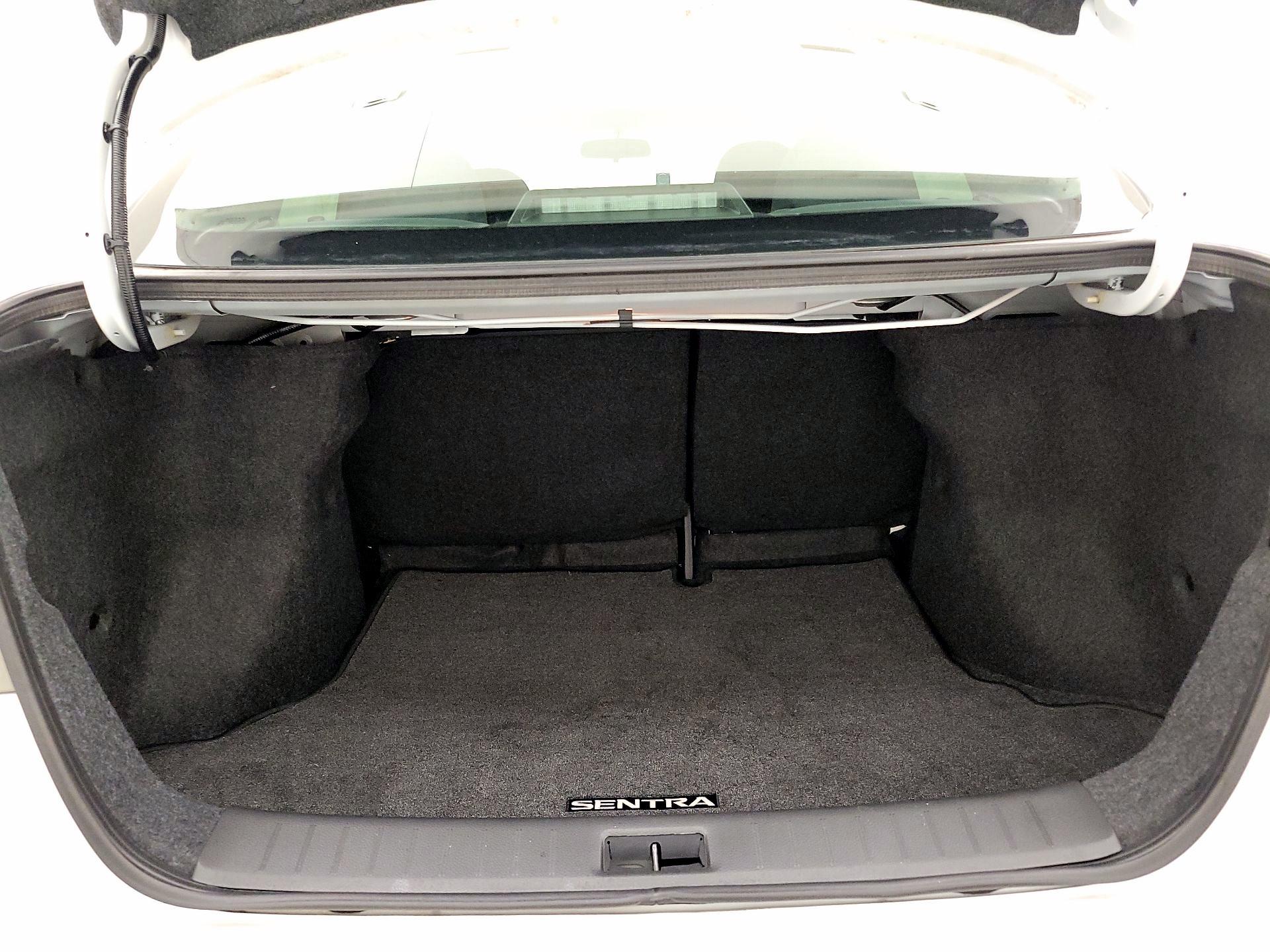 Thumbnail: 2019 Nissan Sentra - 20