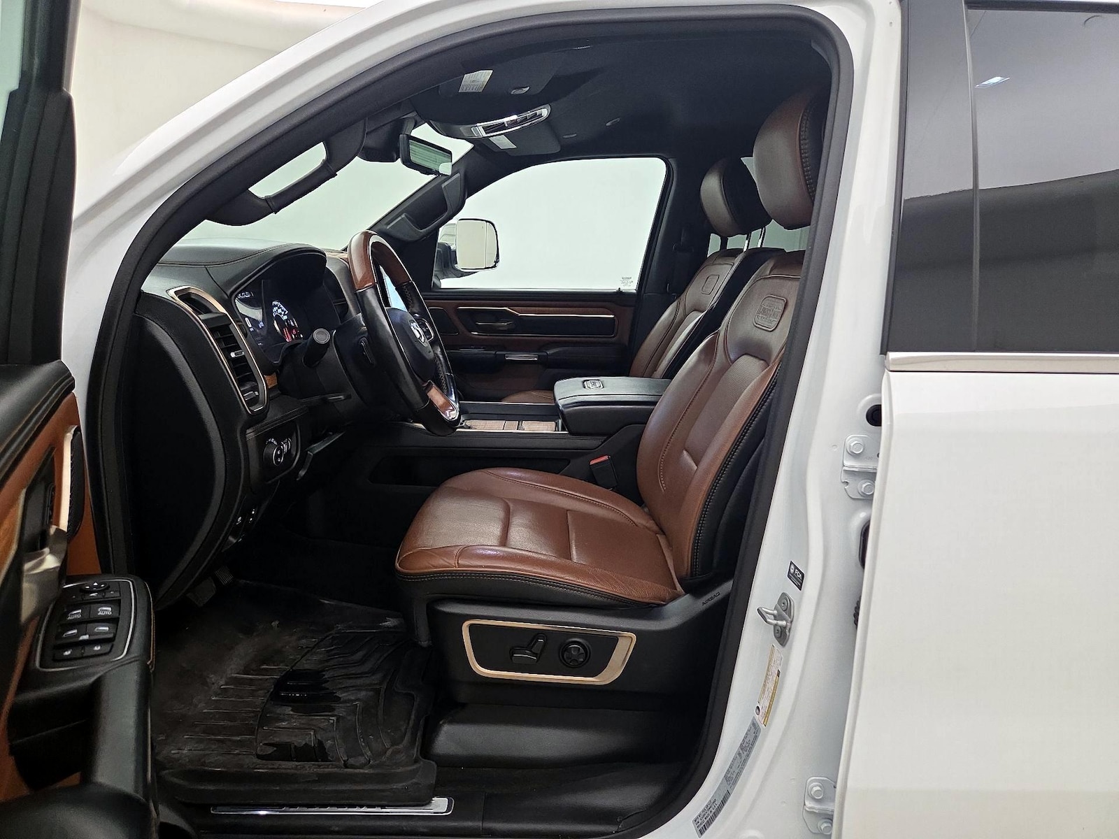 2022 RAM Ram 1500 Pickup Longhorn - Photo 12