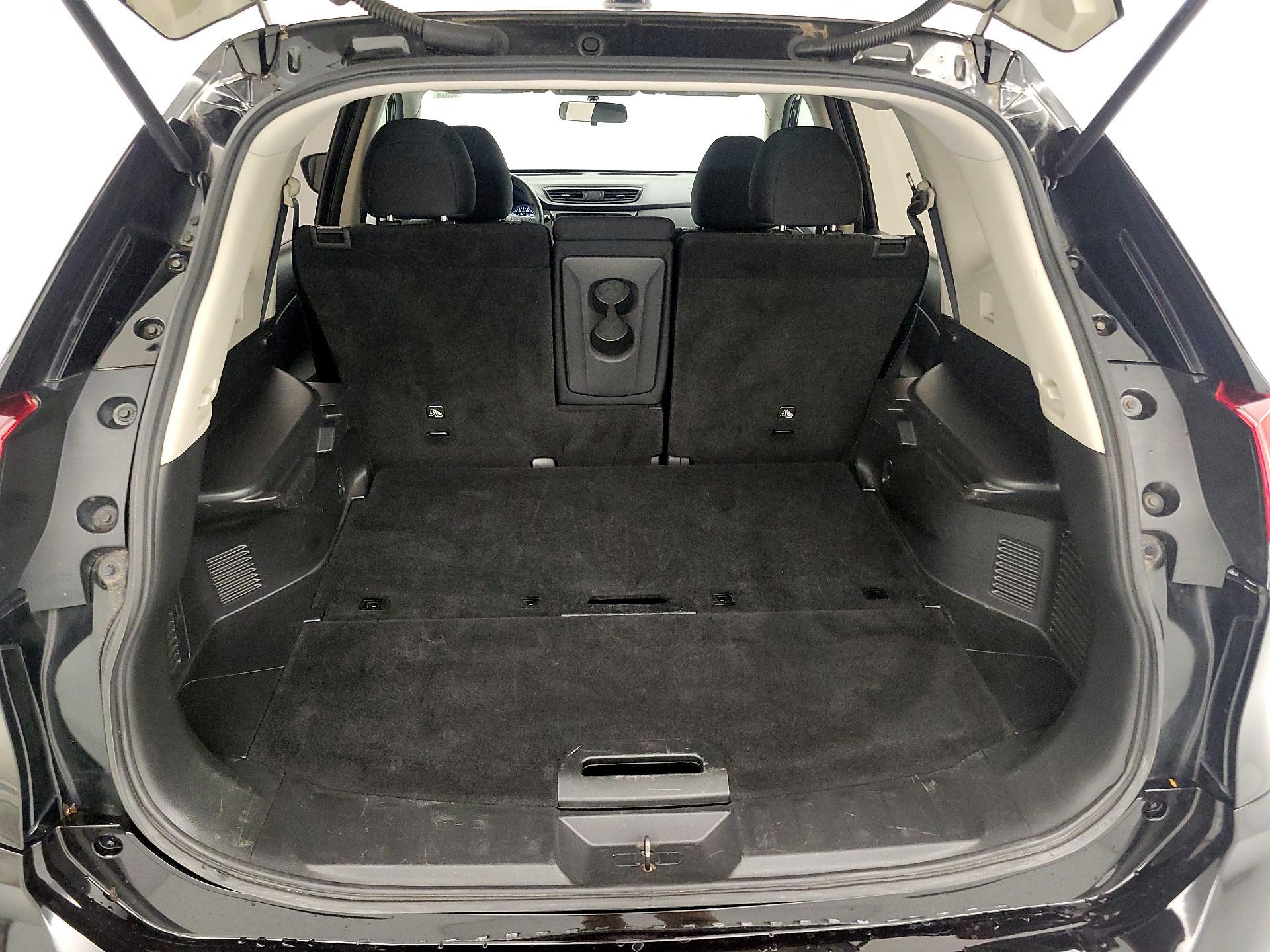 Thumbnail: 2017 Nissan Rogue - 20