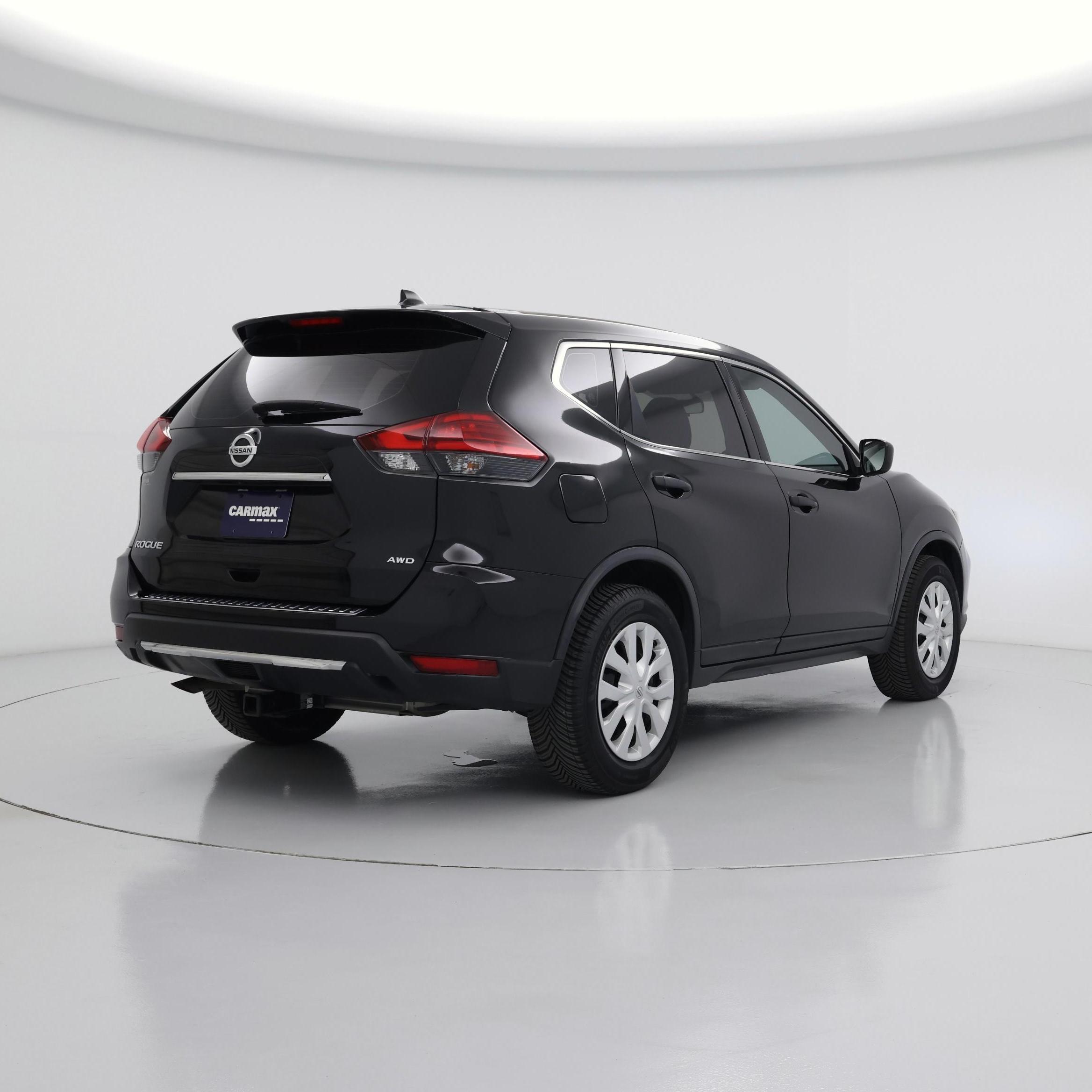 Thumbnail: 2017 Nissan Rogue - 8
