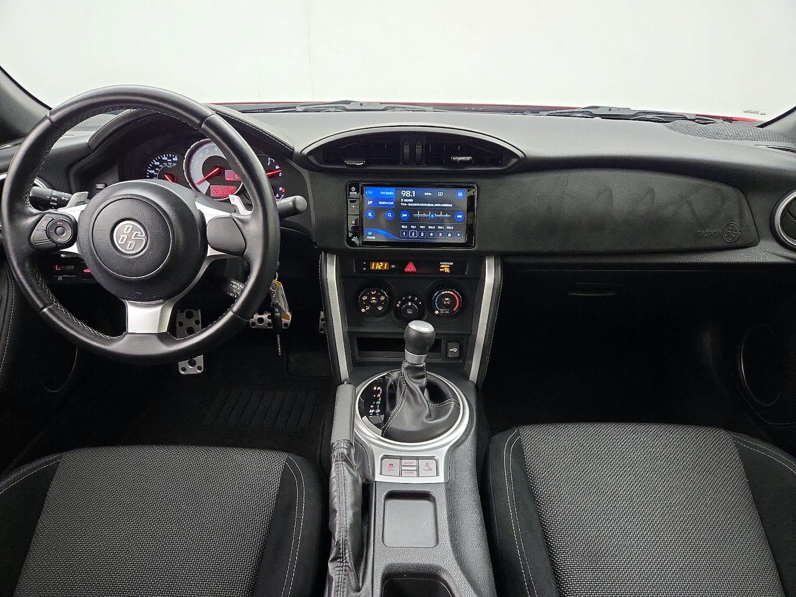 Photo 10