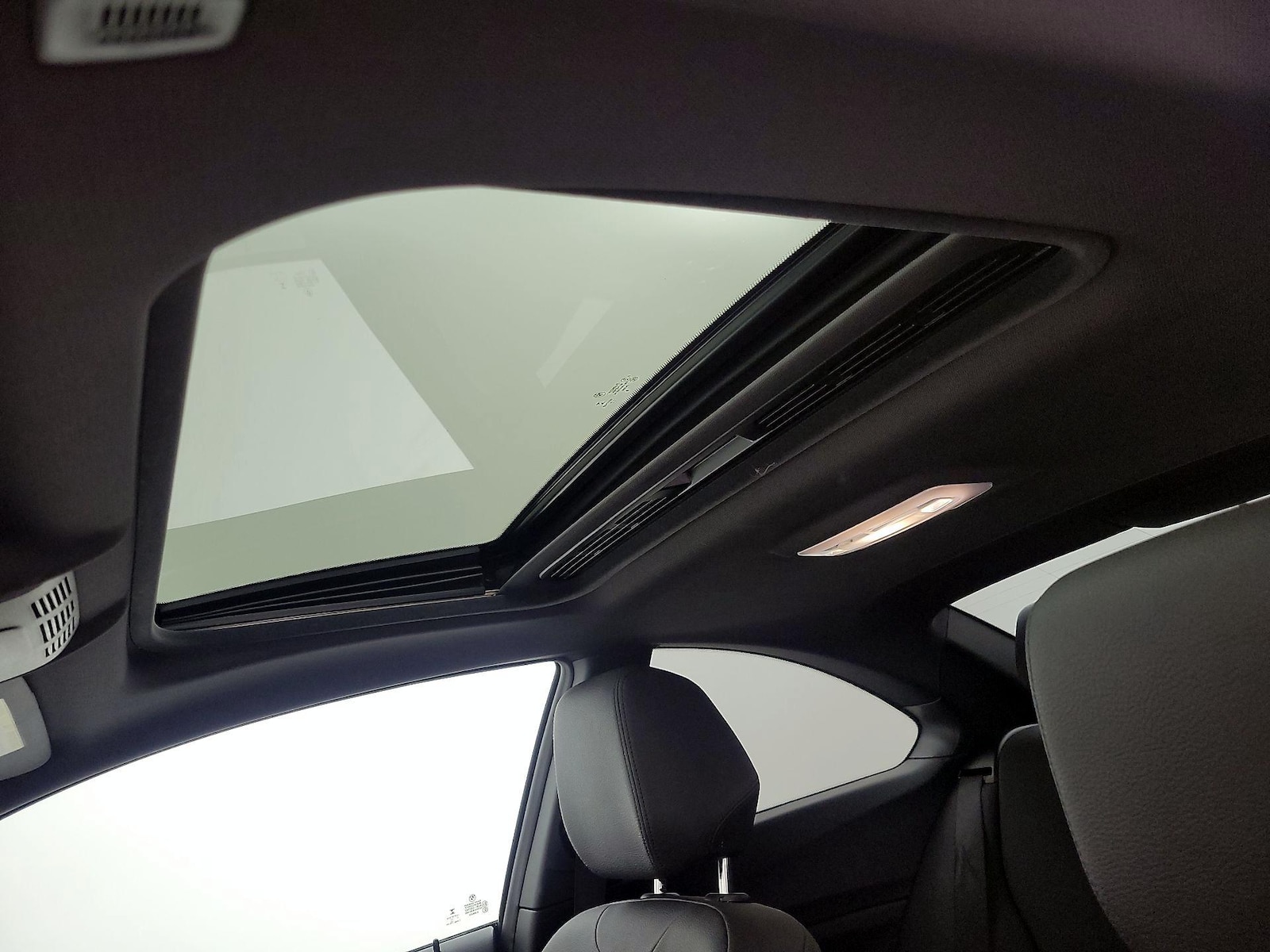 2018 BMW 2 Series M240i - Photo 21