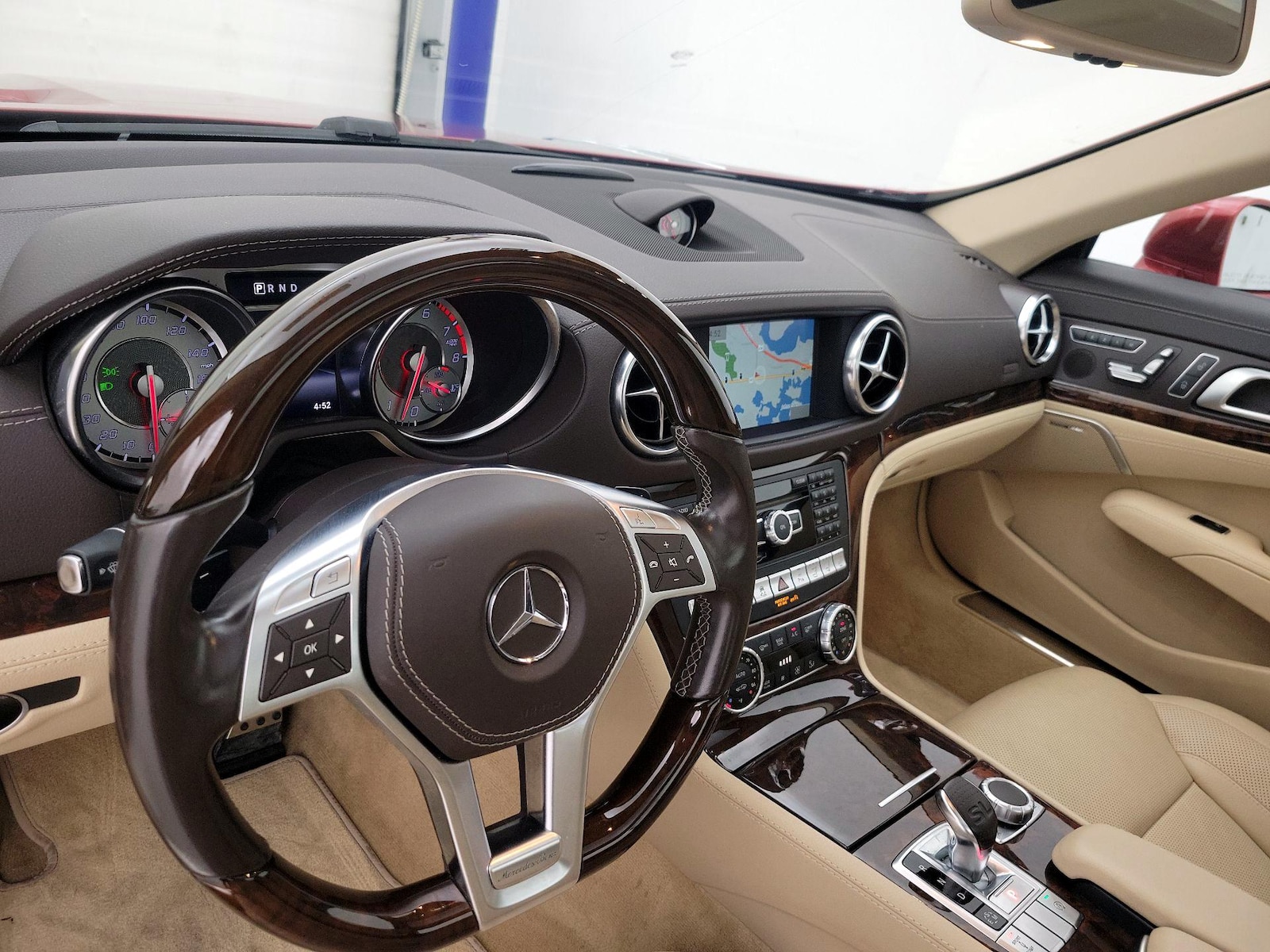 2016 Mercedes-Benz SL-Class SL400 - Photo 10