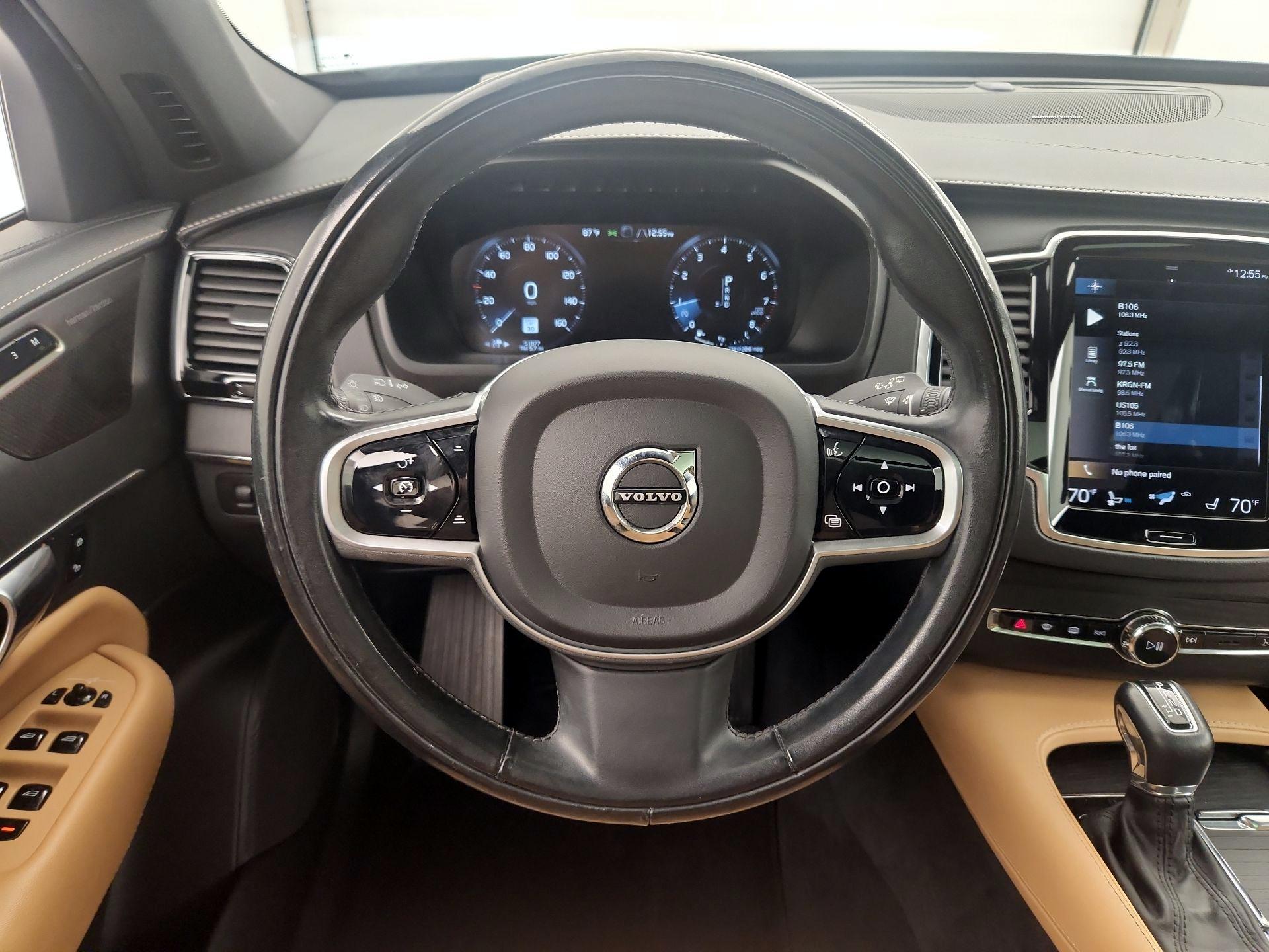 Thumbnail: 2021 Volvo XC90 - 10