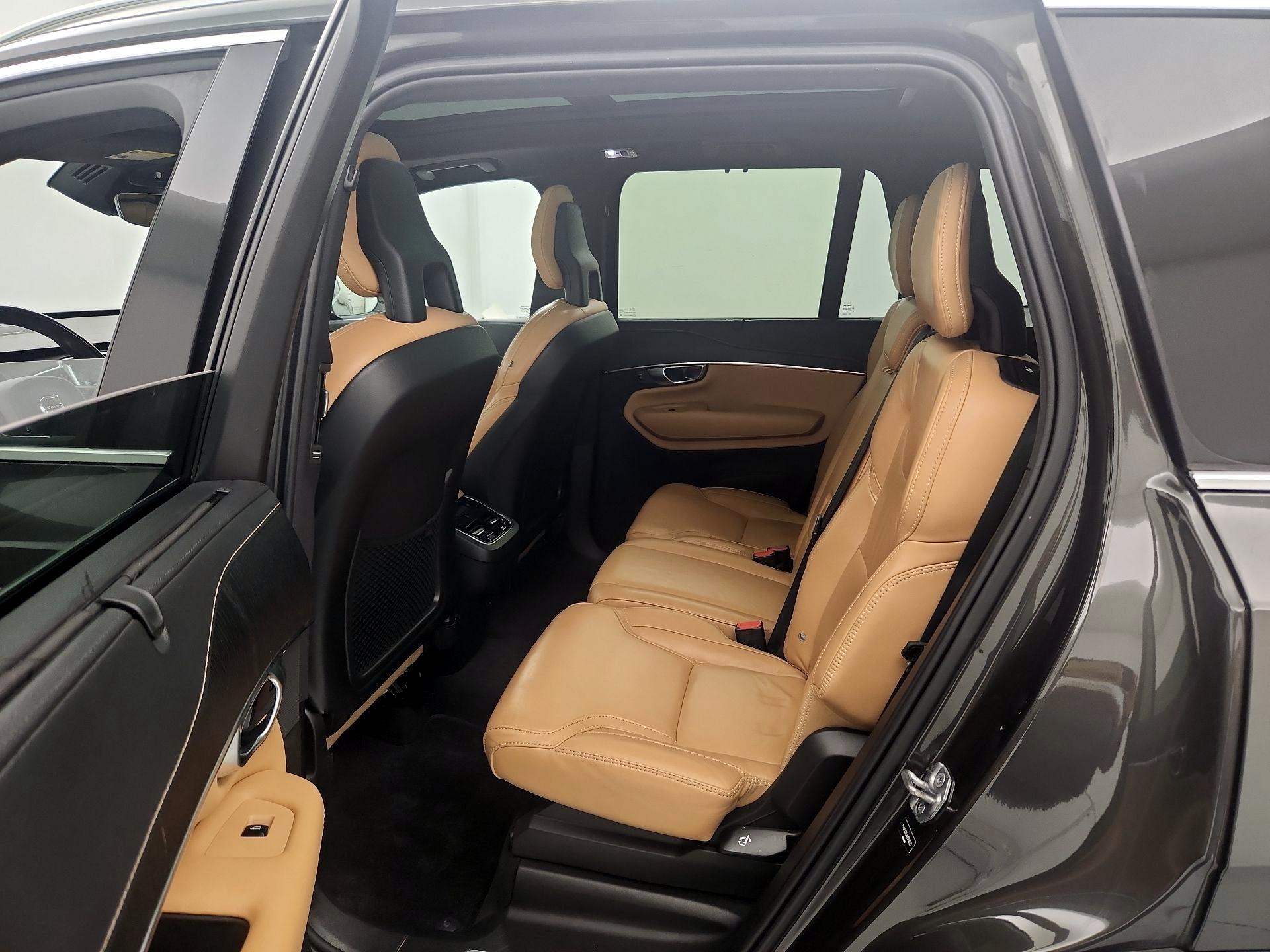Thumbnail: 2021 Volvo XC90 - 20
