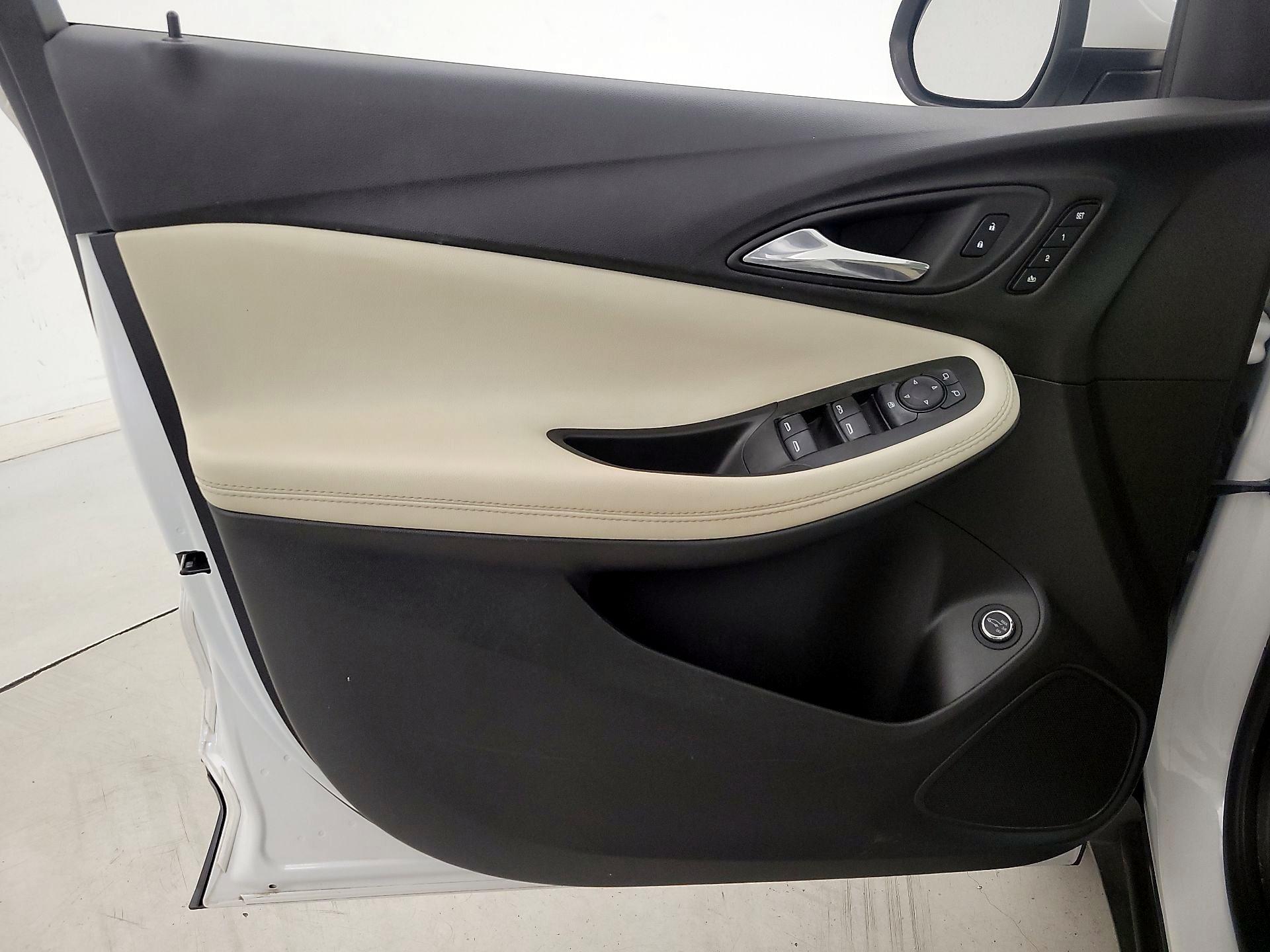 Thumbnail: 2021 Buick Encore GX - 12