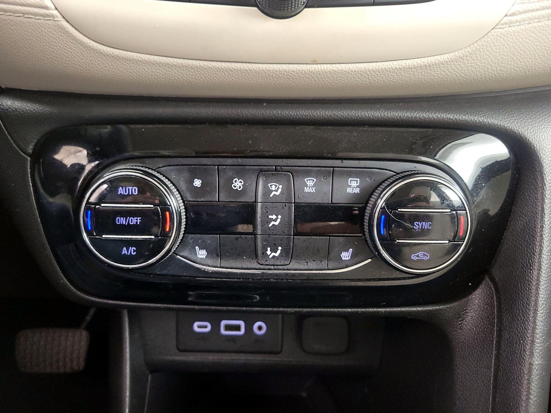 Thumbnail: 2021 Buick Encore GX - 16