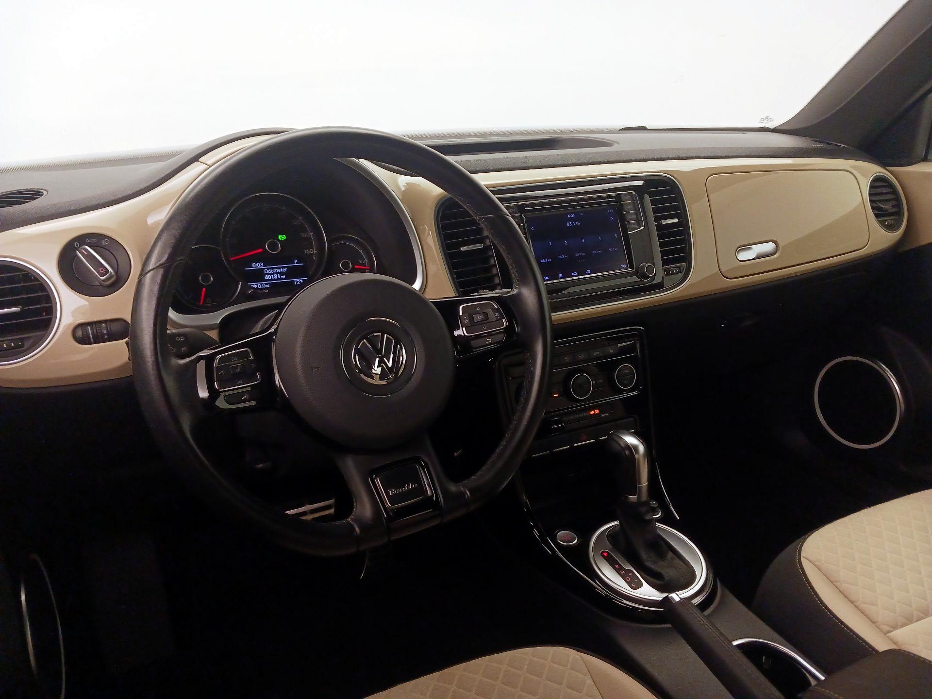 Thumbnail: 2019 Volkswagen Beetle - 9