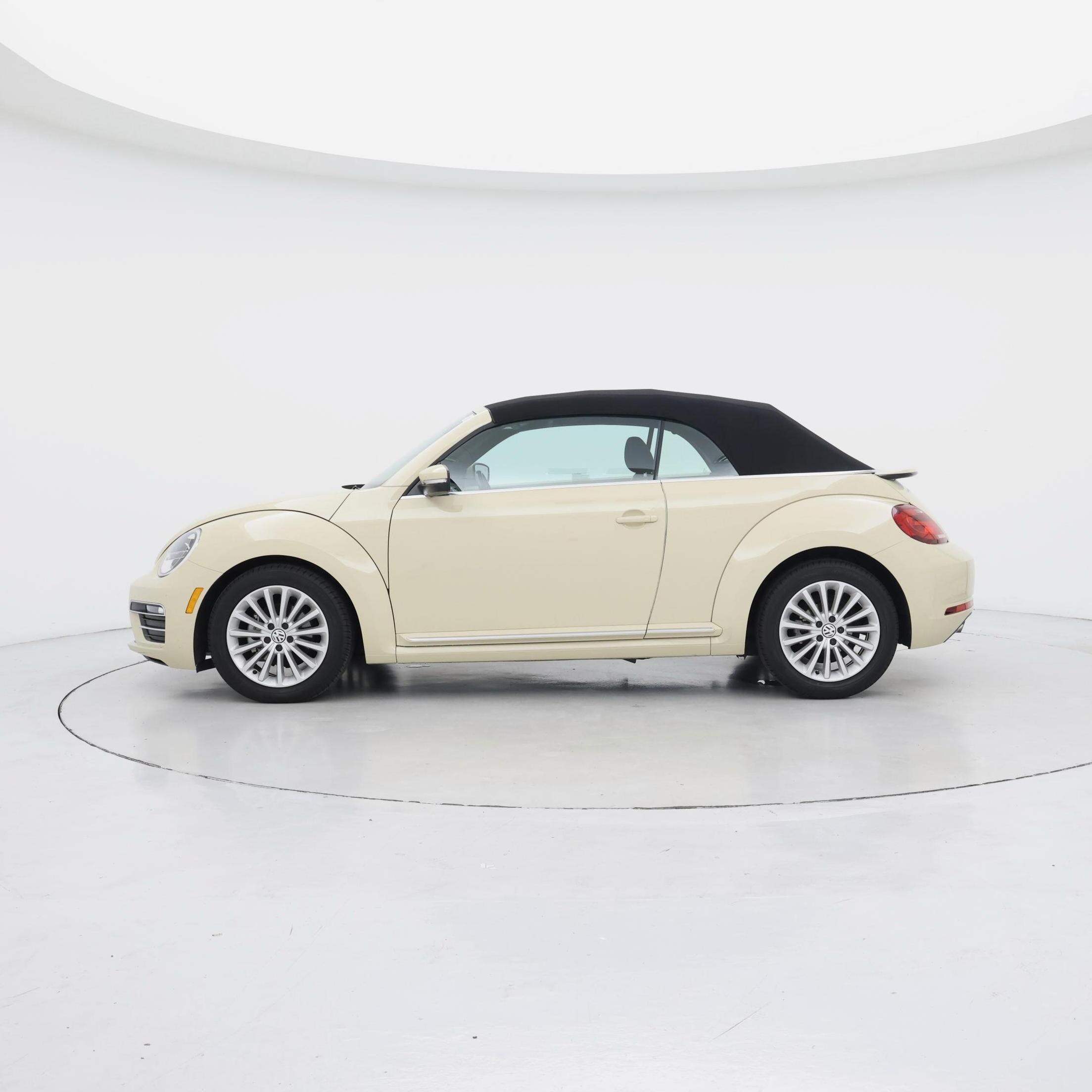 Thumbnail: 2019 Volkswagen Beetle - 3