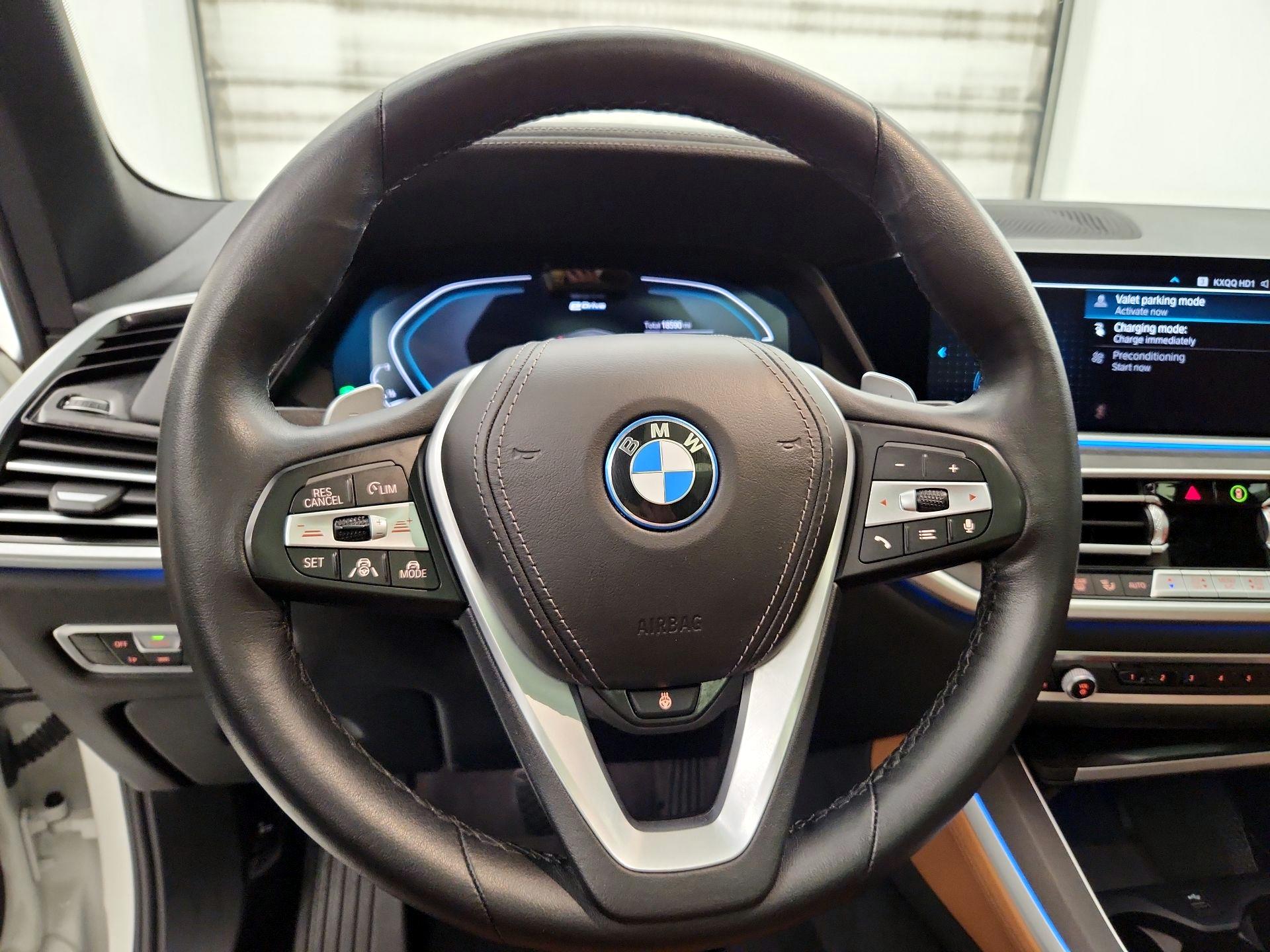 Thumbnail: 2022 BMW X5 - 10