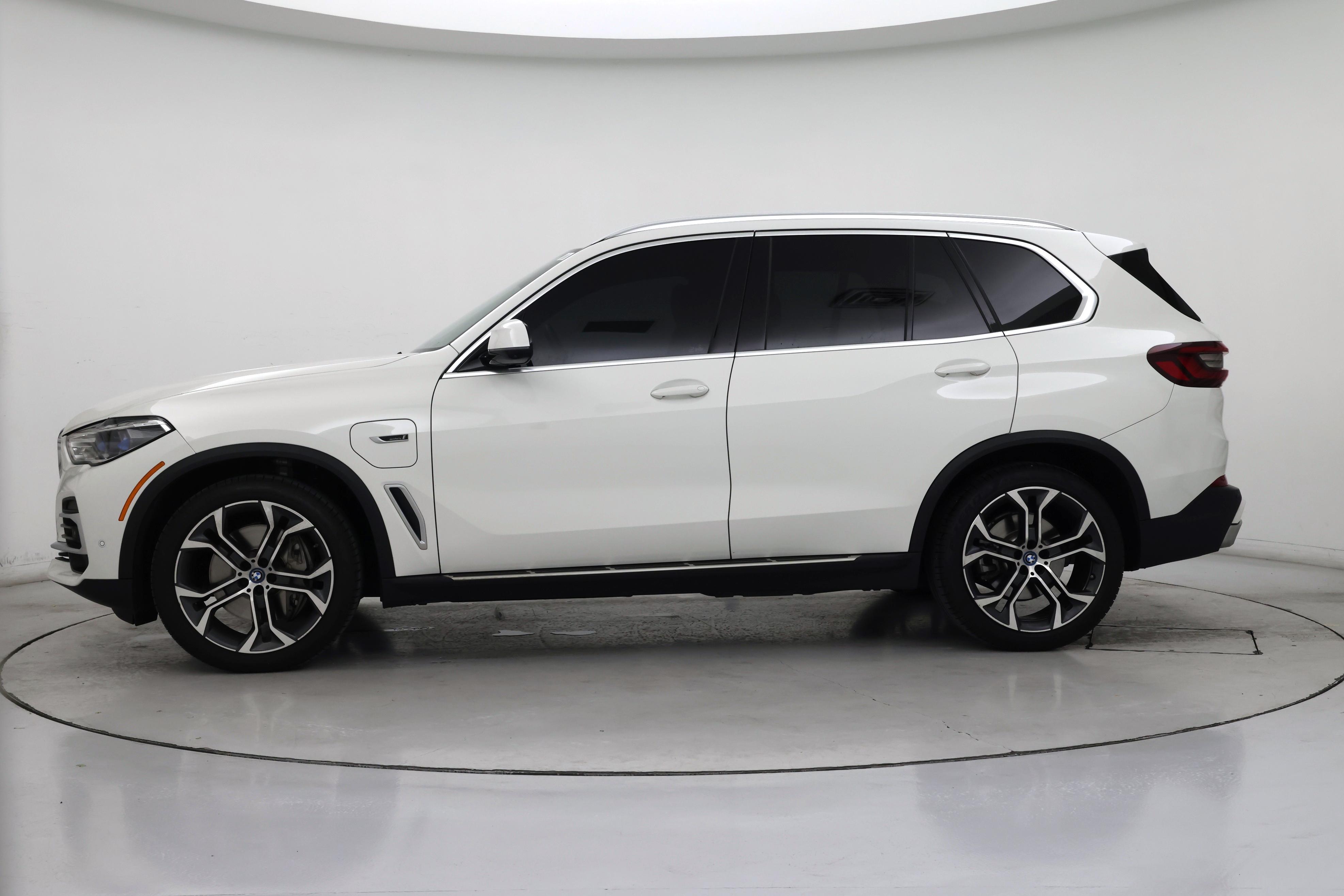 Thumbnail: 2022 BMW X5 - 3