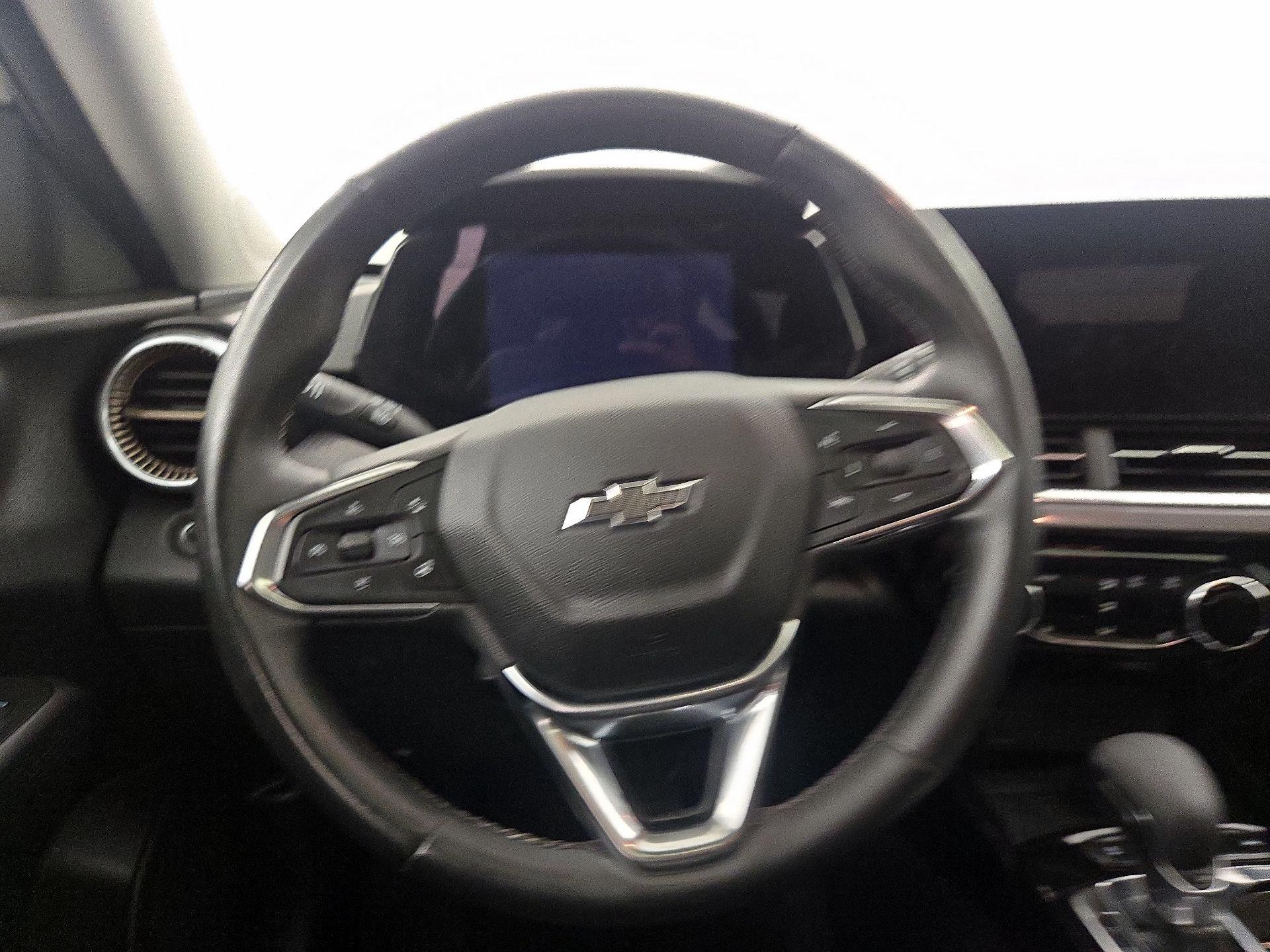 Thumbnail: 2024 Chevrolet Trax - 10
