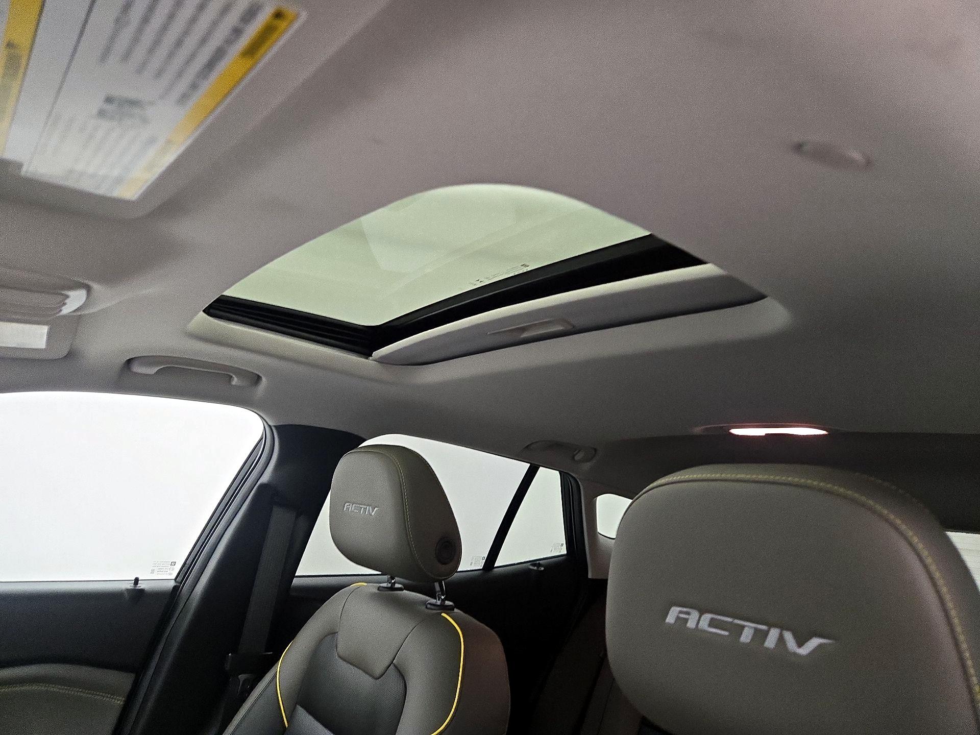 Thumbnail: 2024 Chevrolet Trax - 19