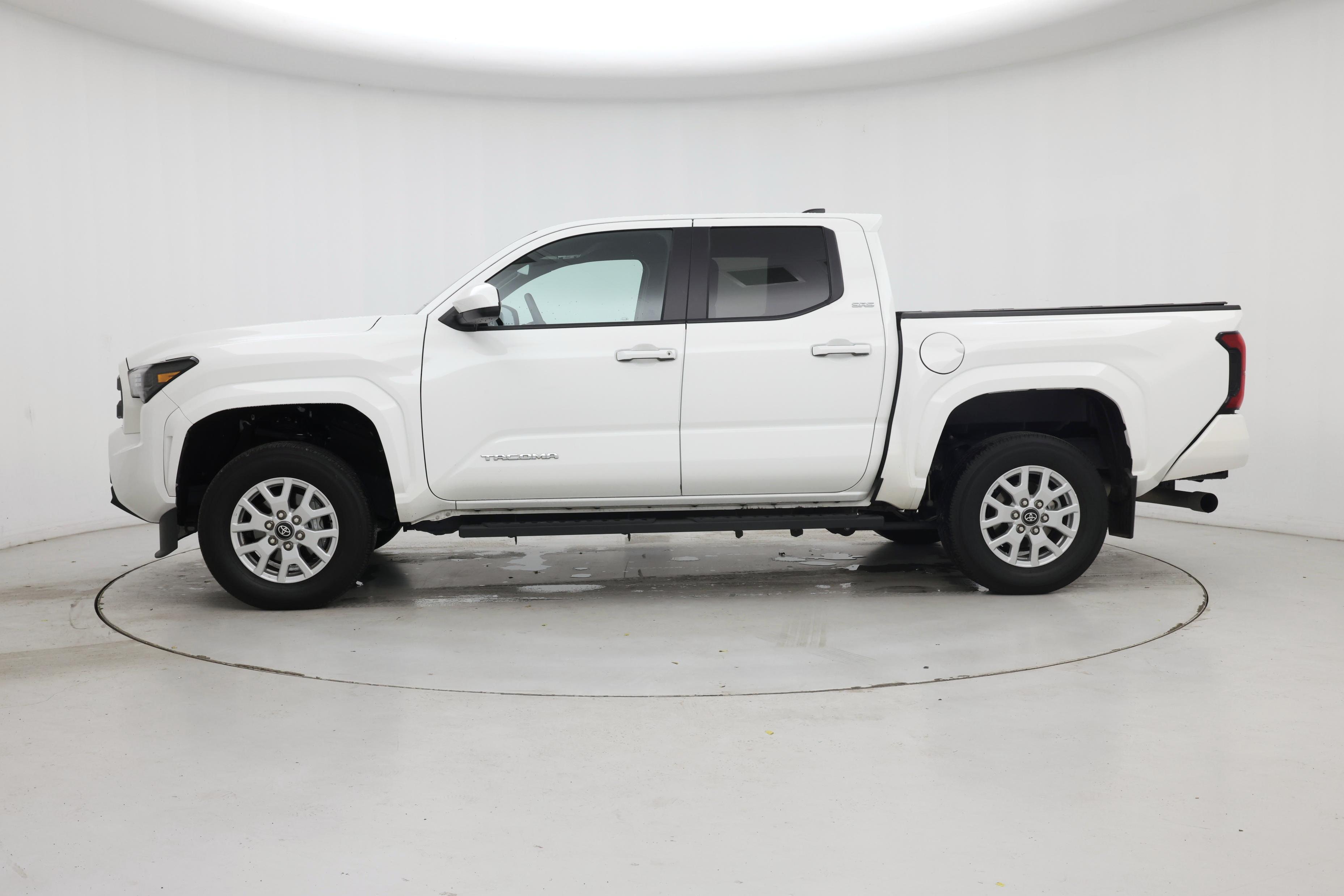 Thumbnail: 2024 Toyota Tacoma - 3