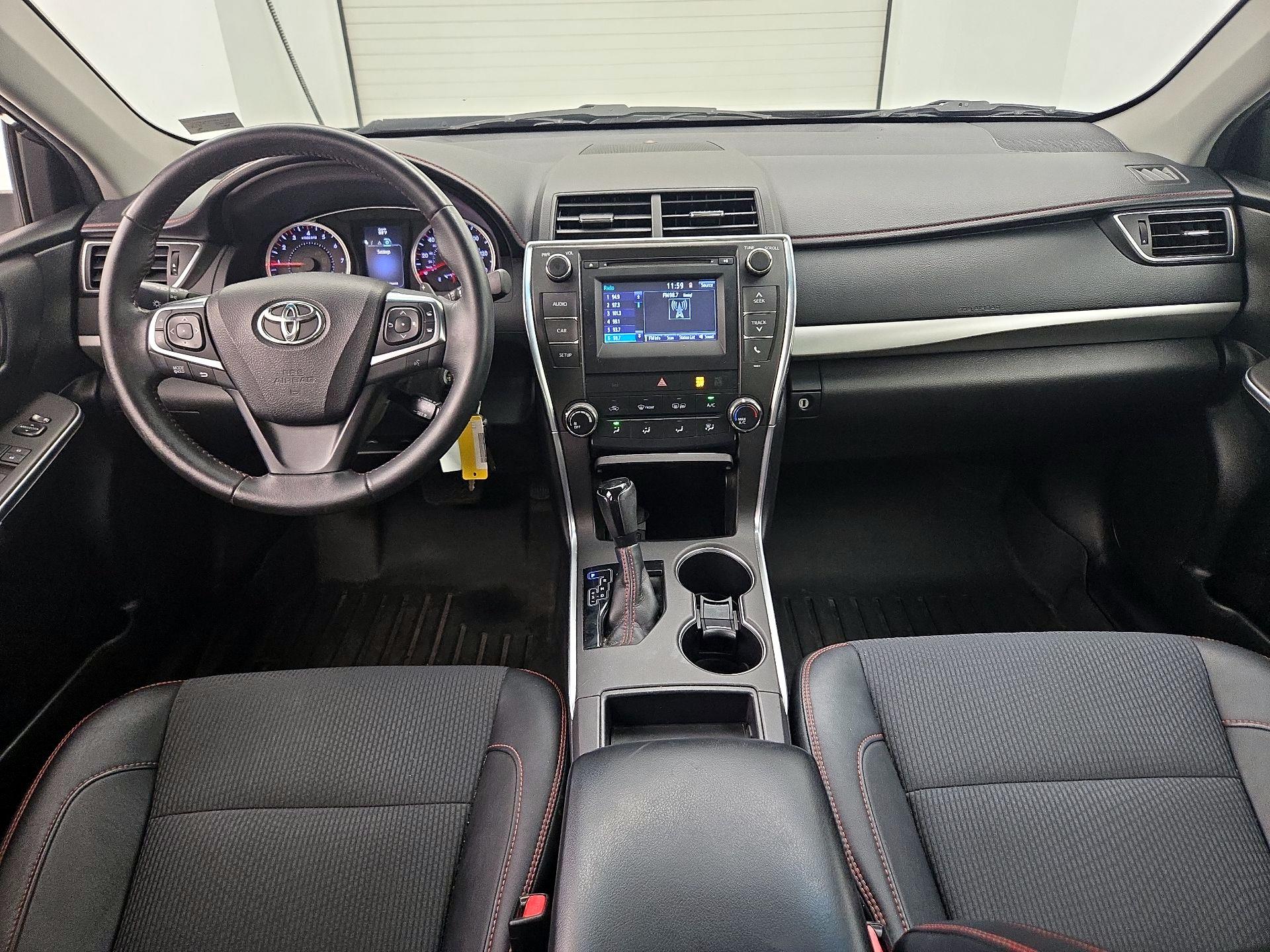 Thumbnail: 2017 Toyota Camry - 9