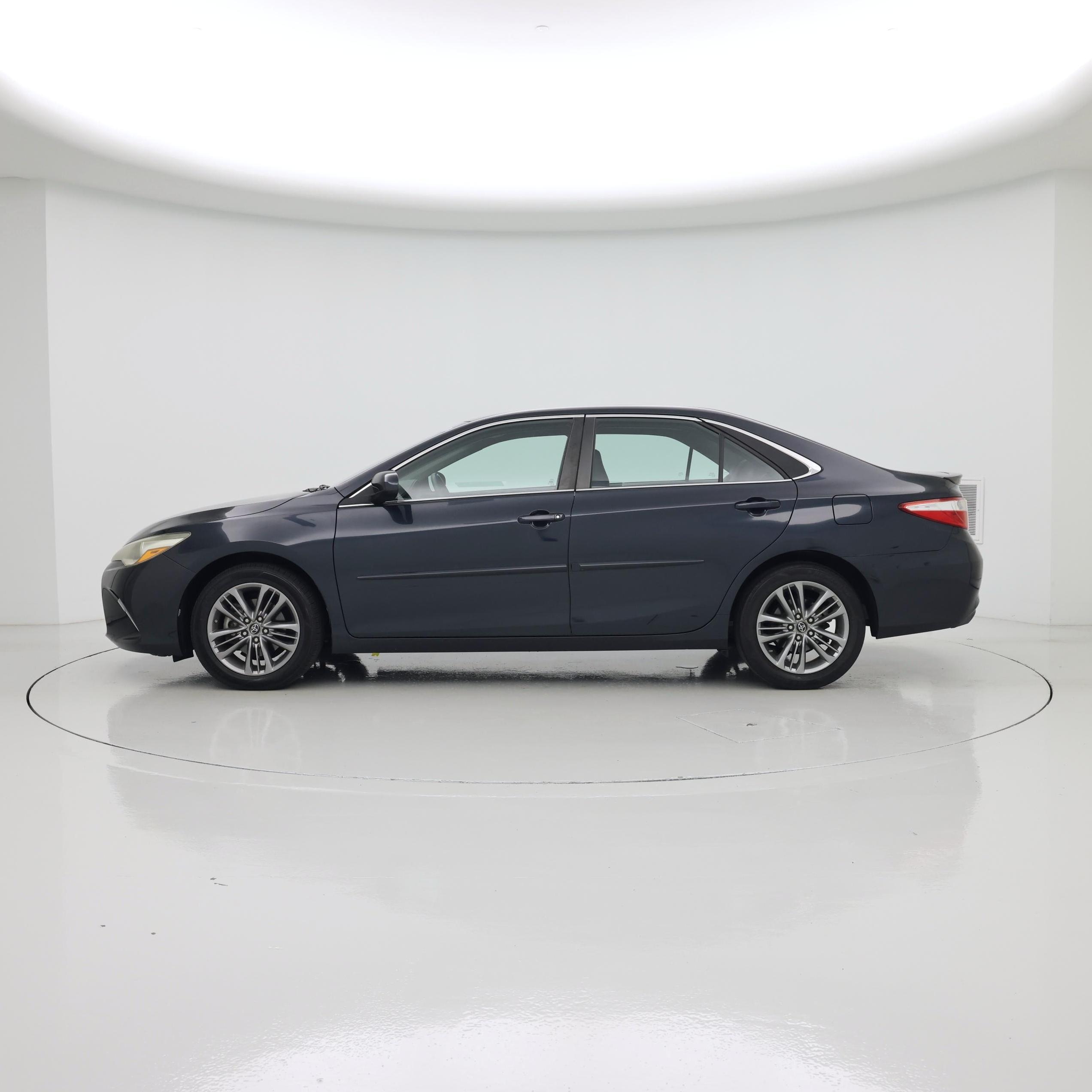 Thumbnail: 2017 Toyota Camry - 3