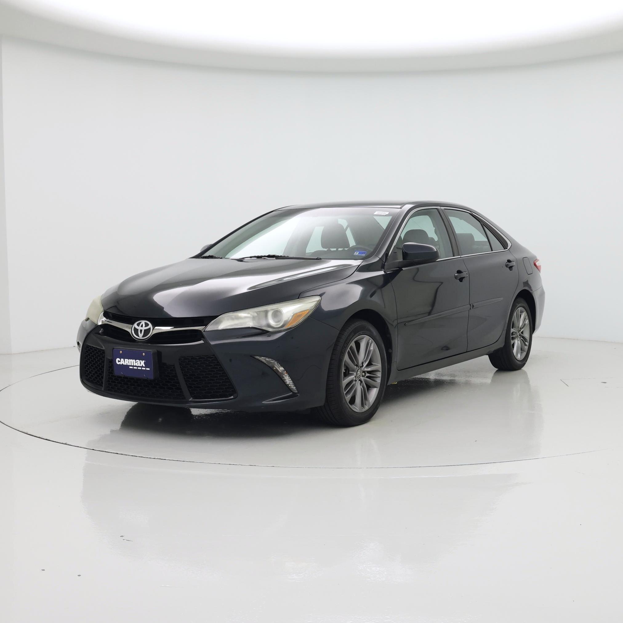Thumbnail: 2017 Toyota Camry - 4
