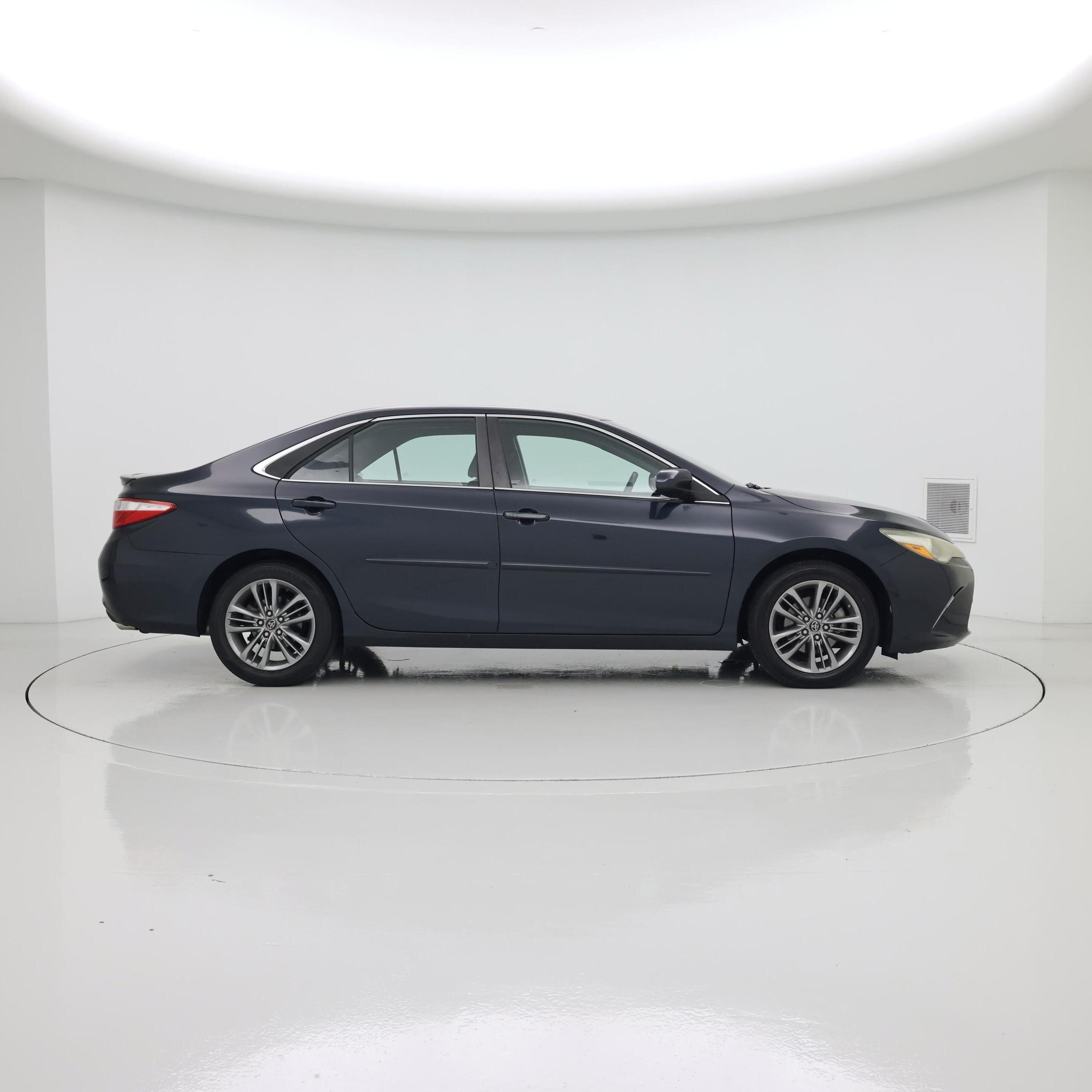 Thumbnail: 2017 Toyota Camry - 7