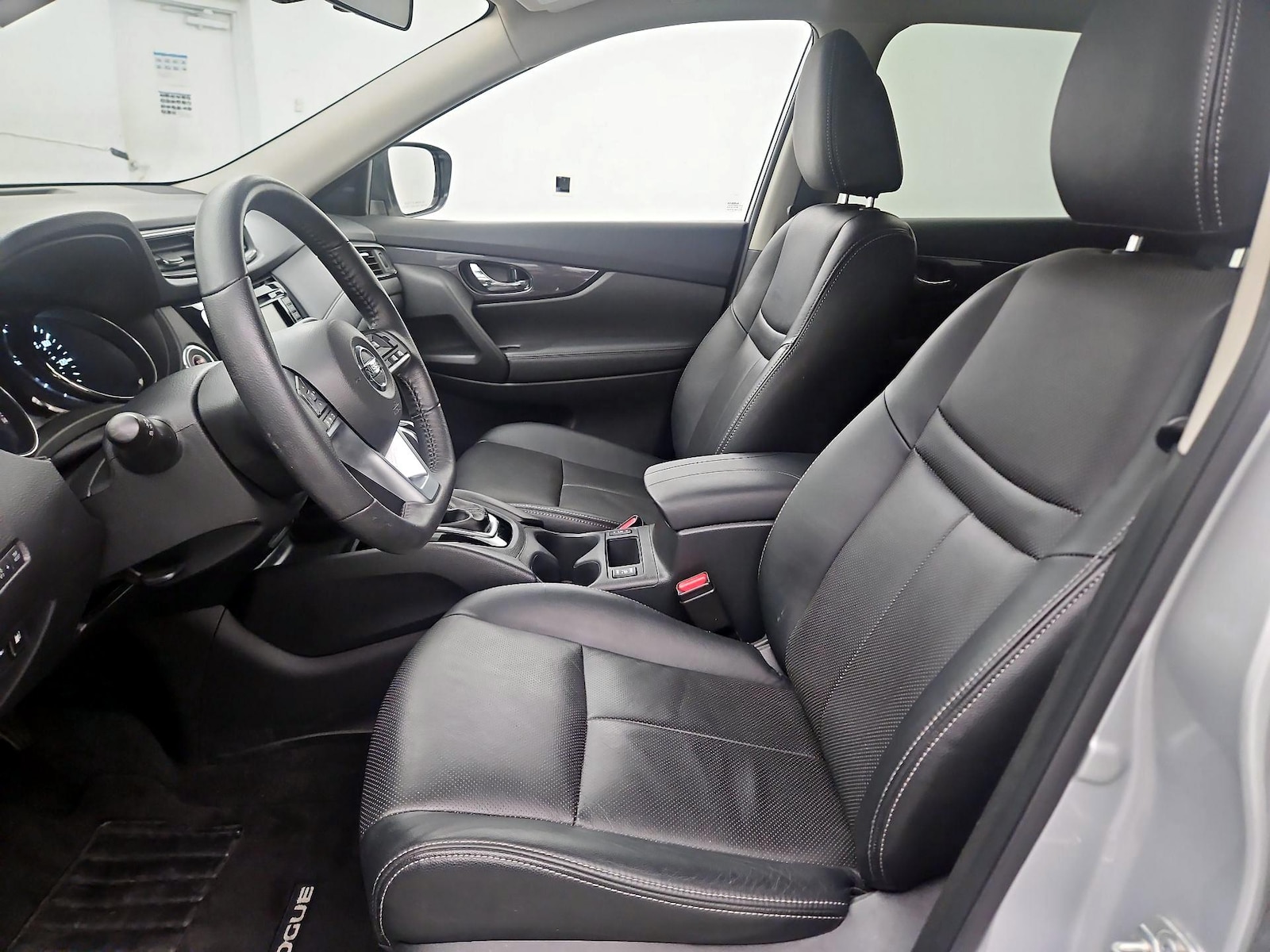 2020 Nissan Rogue SV - Photo 10