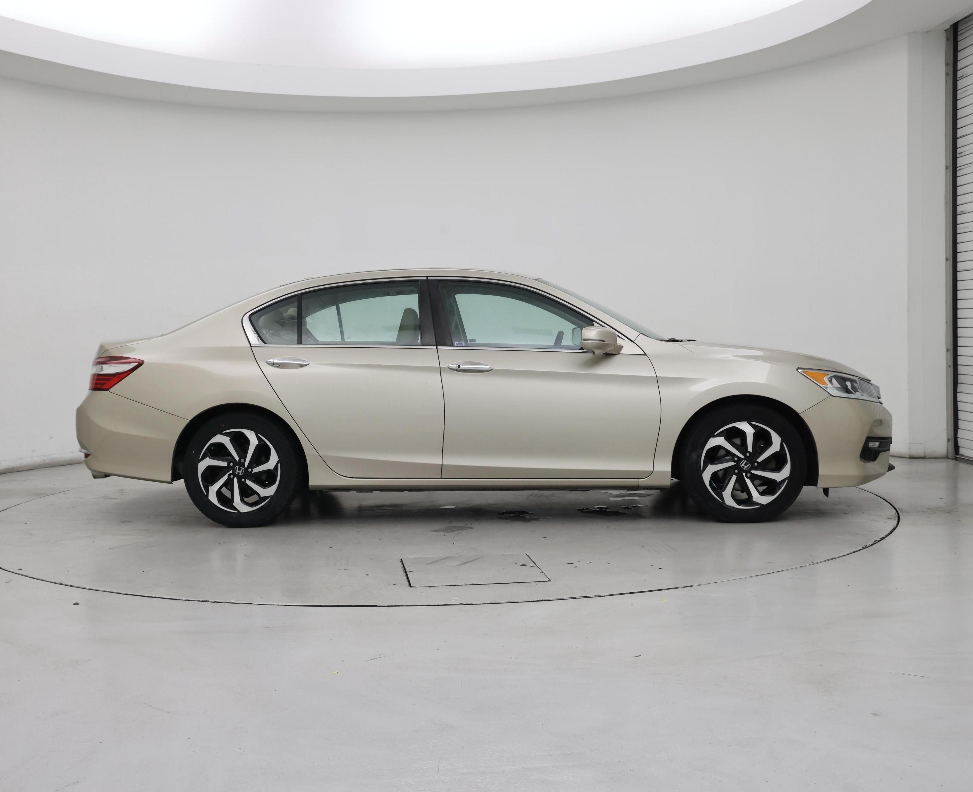 Thumbnail: 2016 Honda Accord - 7