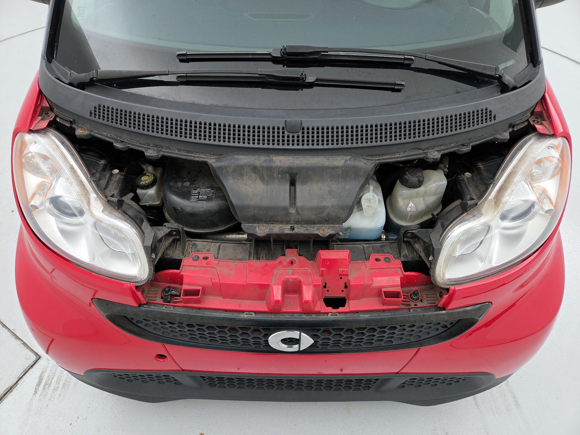 Thumbnail: 2015 smart fortwo - 17