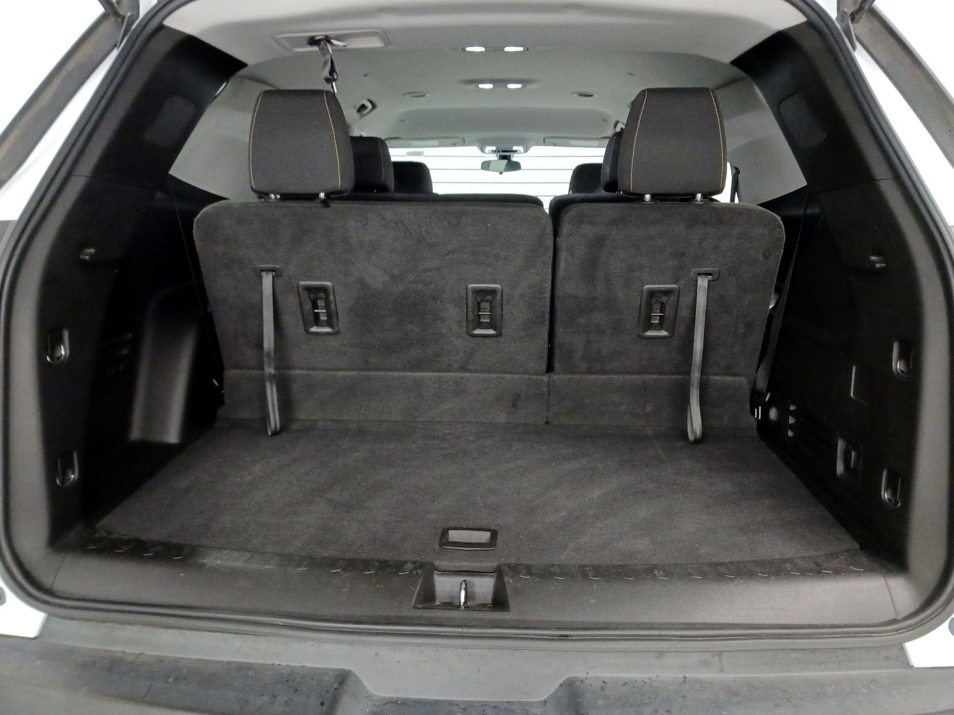 Thumbnail: 2021 Chevrolet Traverse - 20