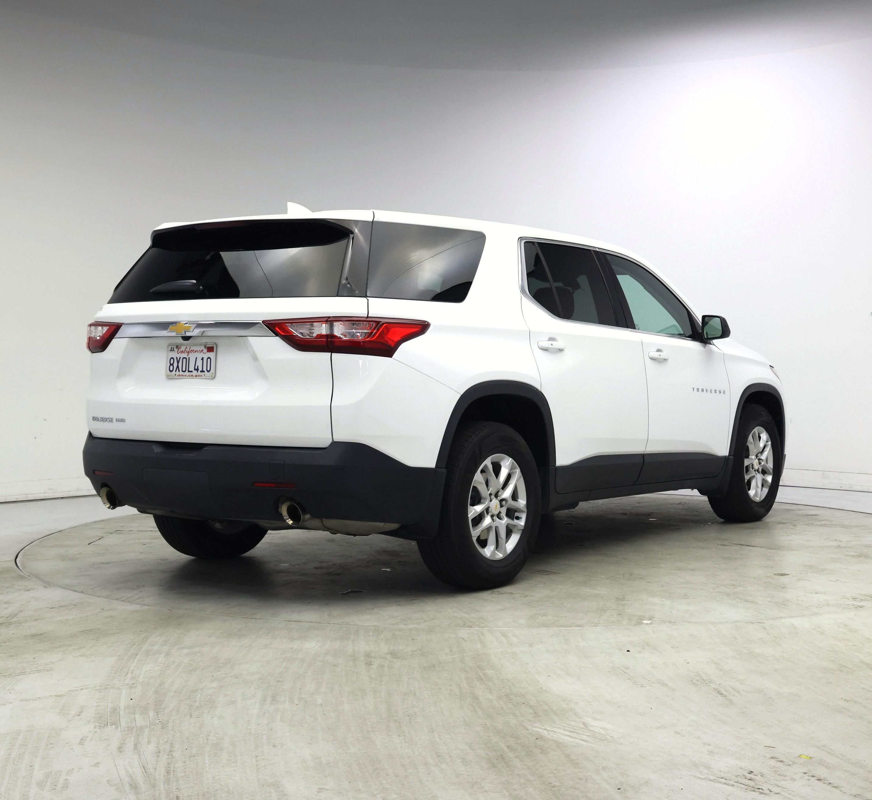 Thumbnail: 2021 Chevrolet Traverse - 8
