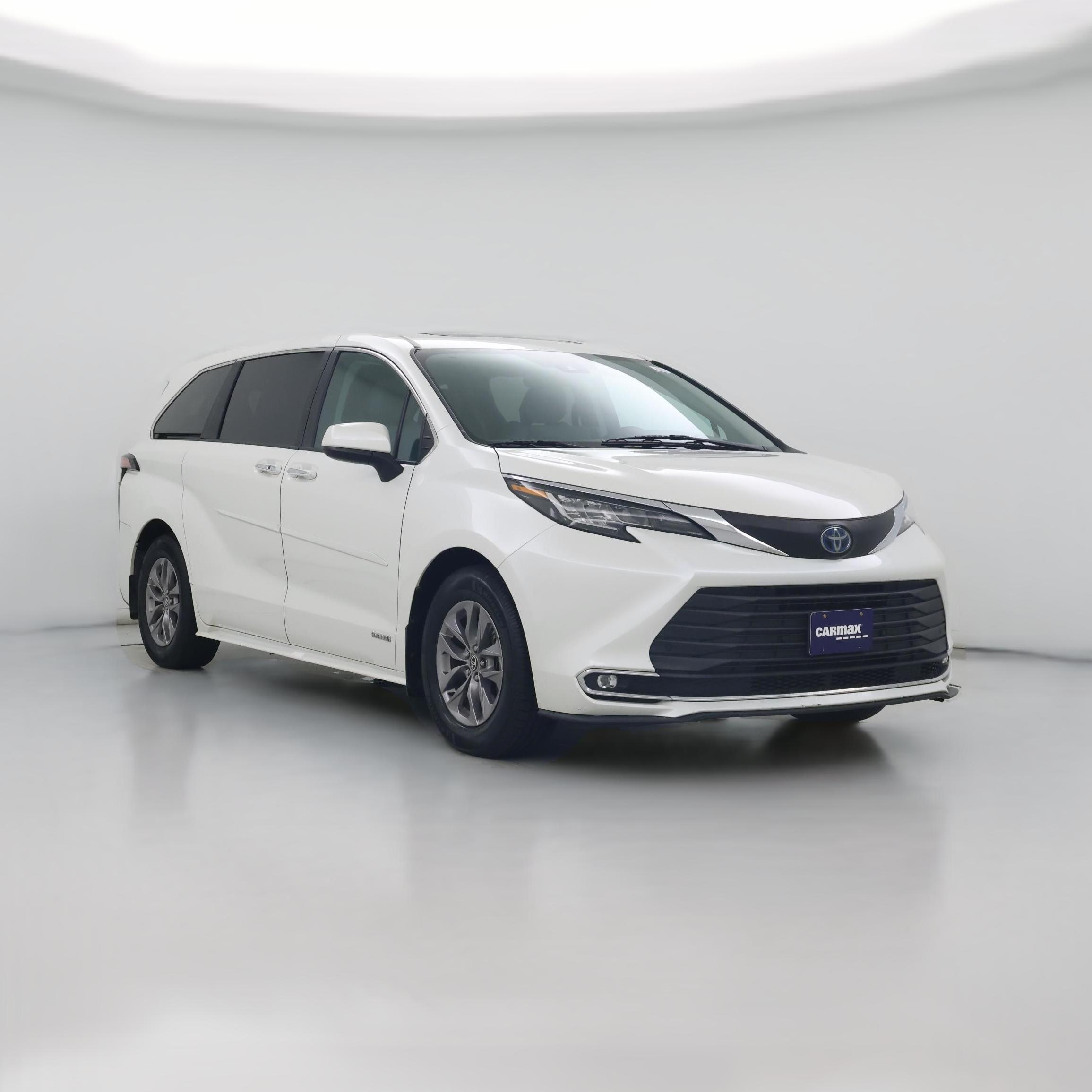 Thumbnail: 2021 Toyota Sienna - 1
