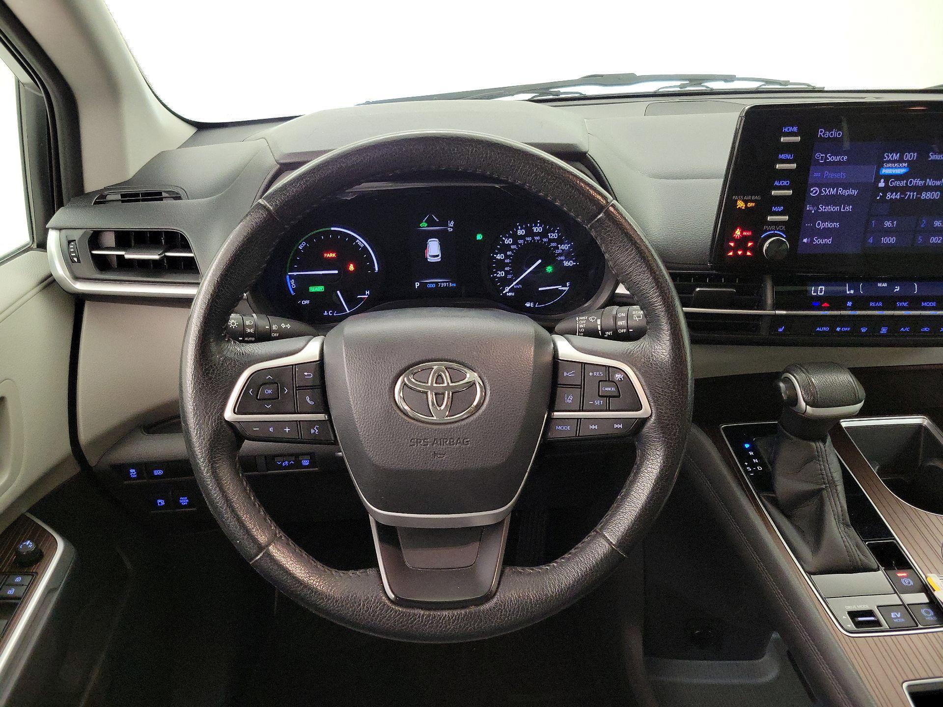 Thumbnail: 2021 Toyota Sienna - 10