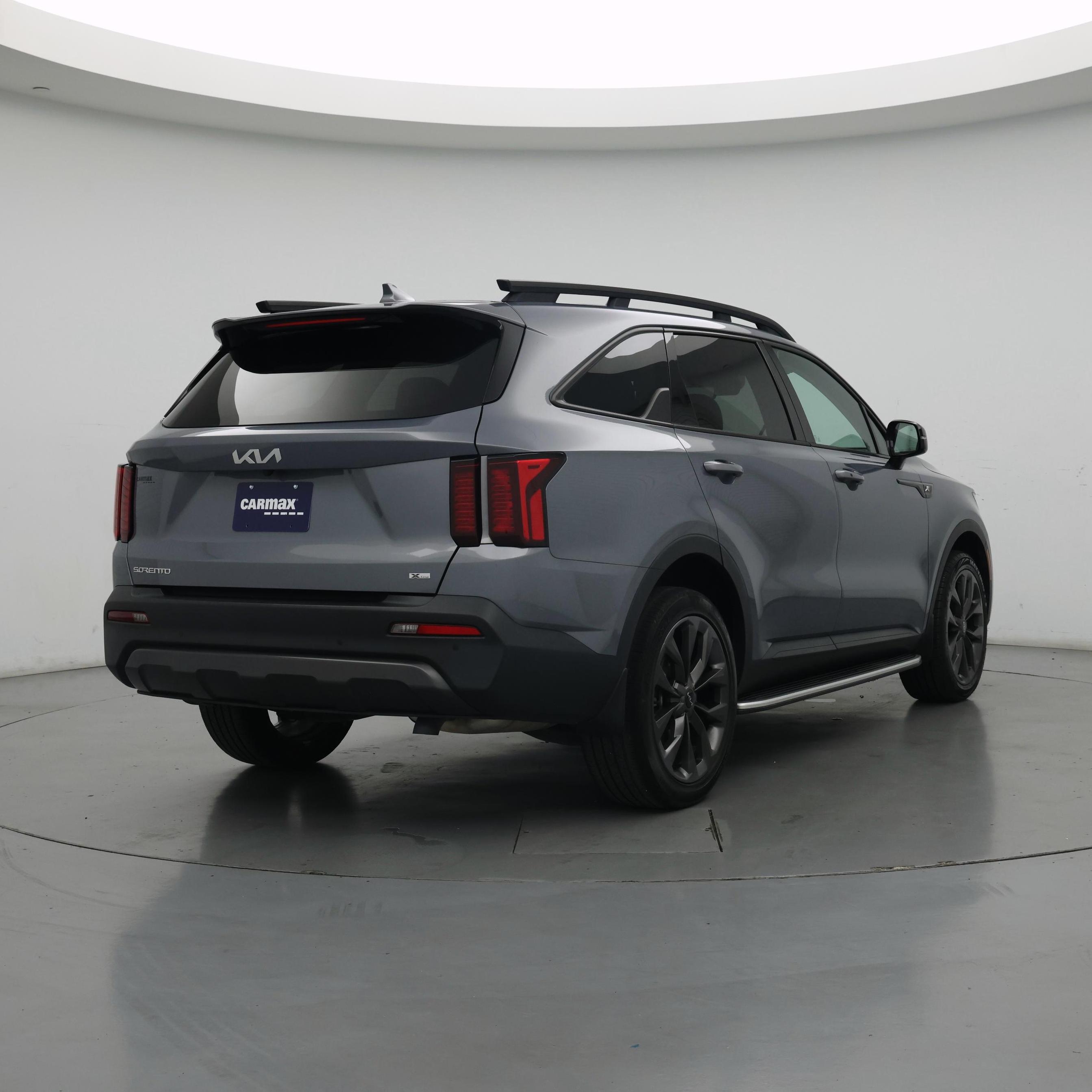 Thumbnail: 2023 Kia Sorento - 8