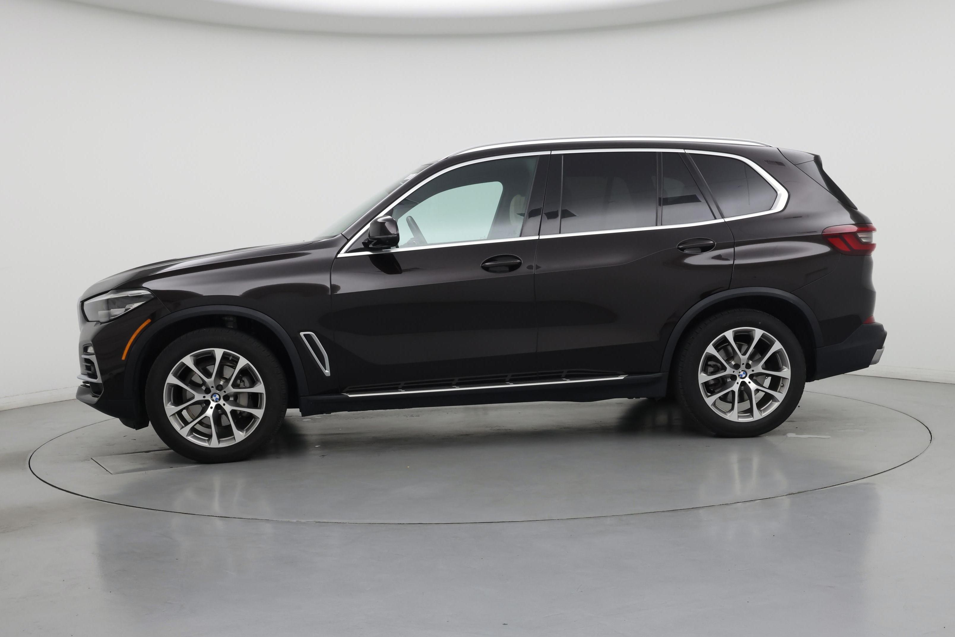 Thumbnail: 2021 BMW X5 - 3