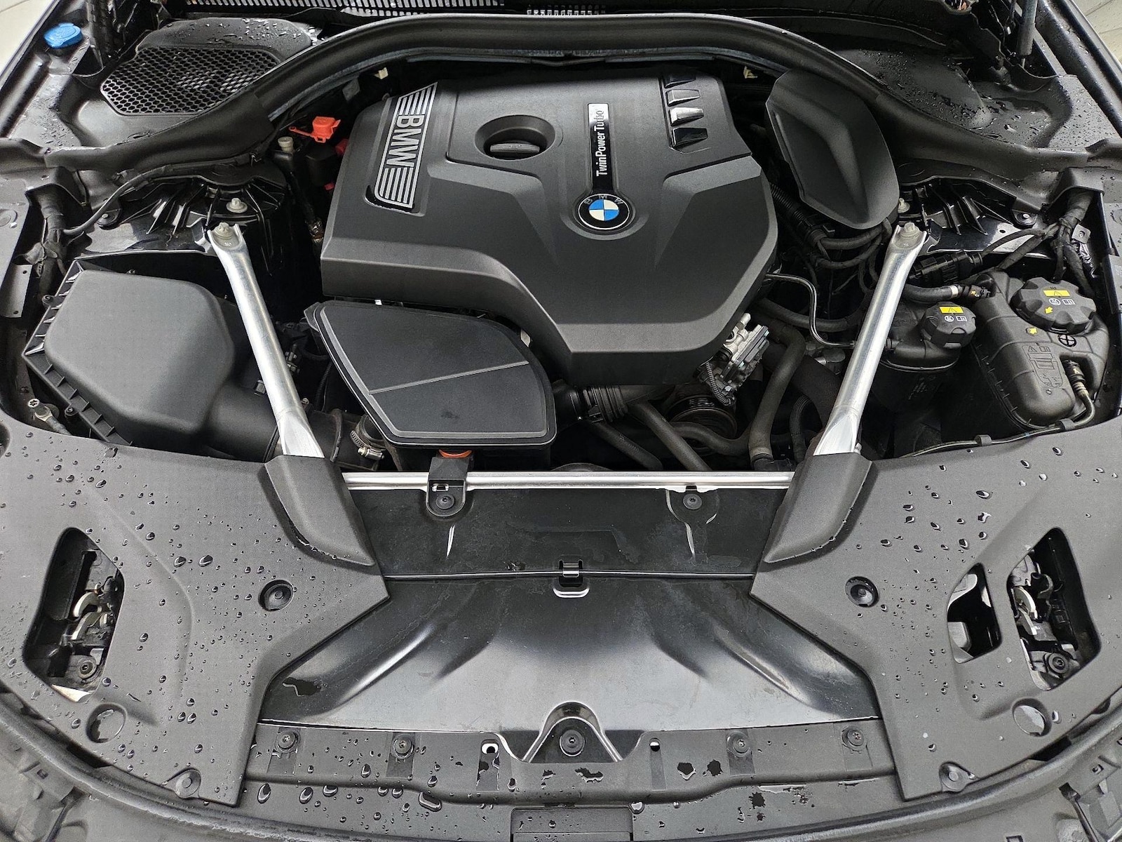 2019 BMW 5 Series 530i - Photo 24