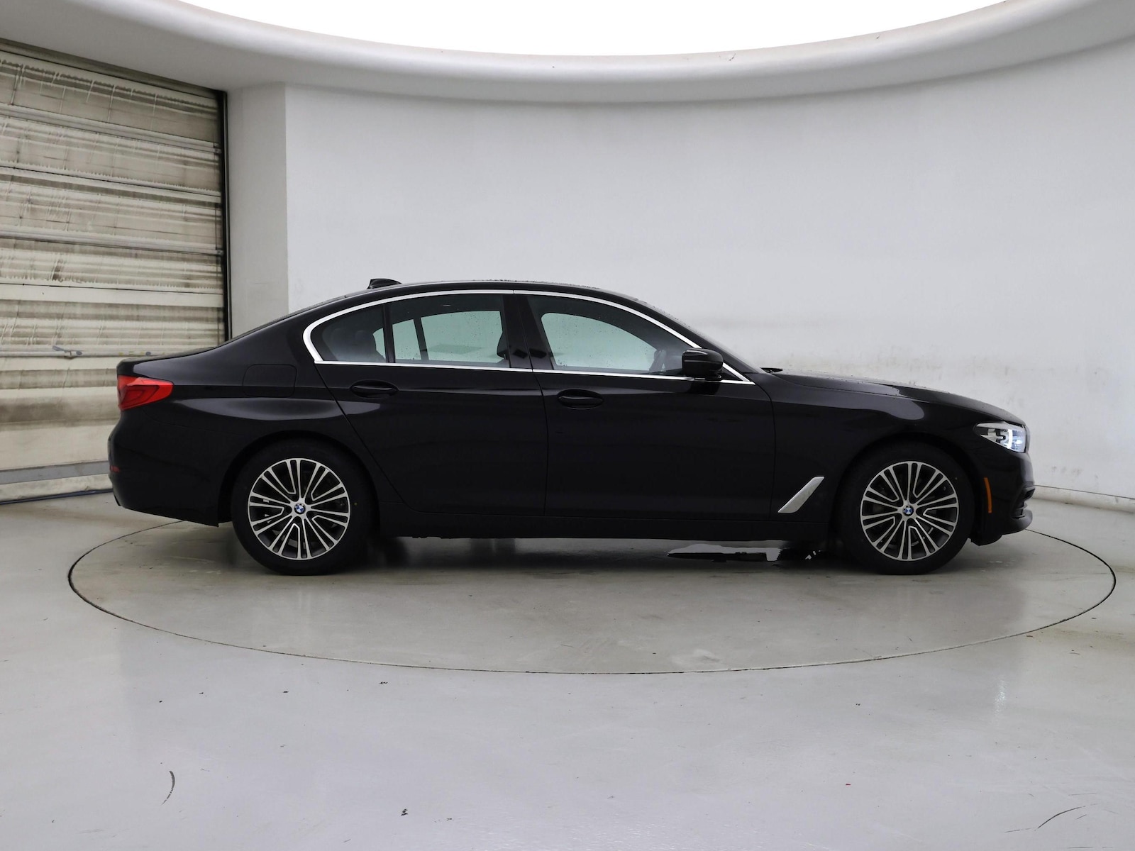 2019 BMW 5 Series 530i - Photo 8