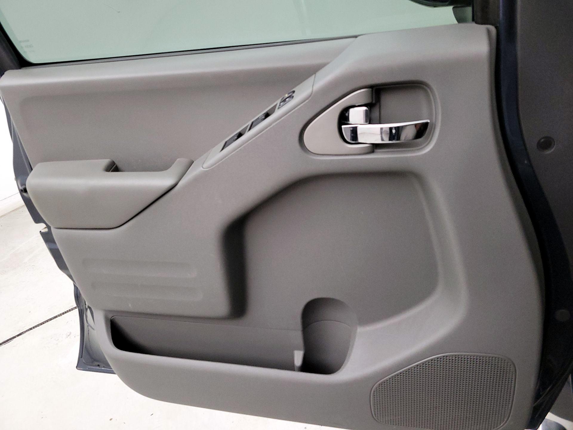 Thumbnail: 2017 Nissan Frontier - 12