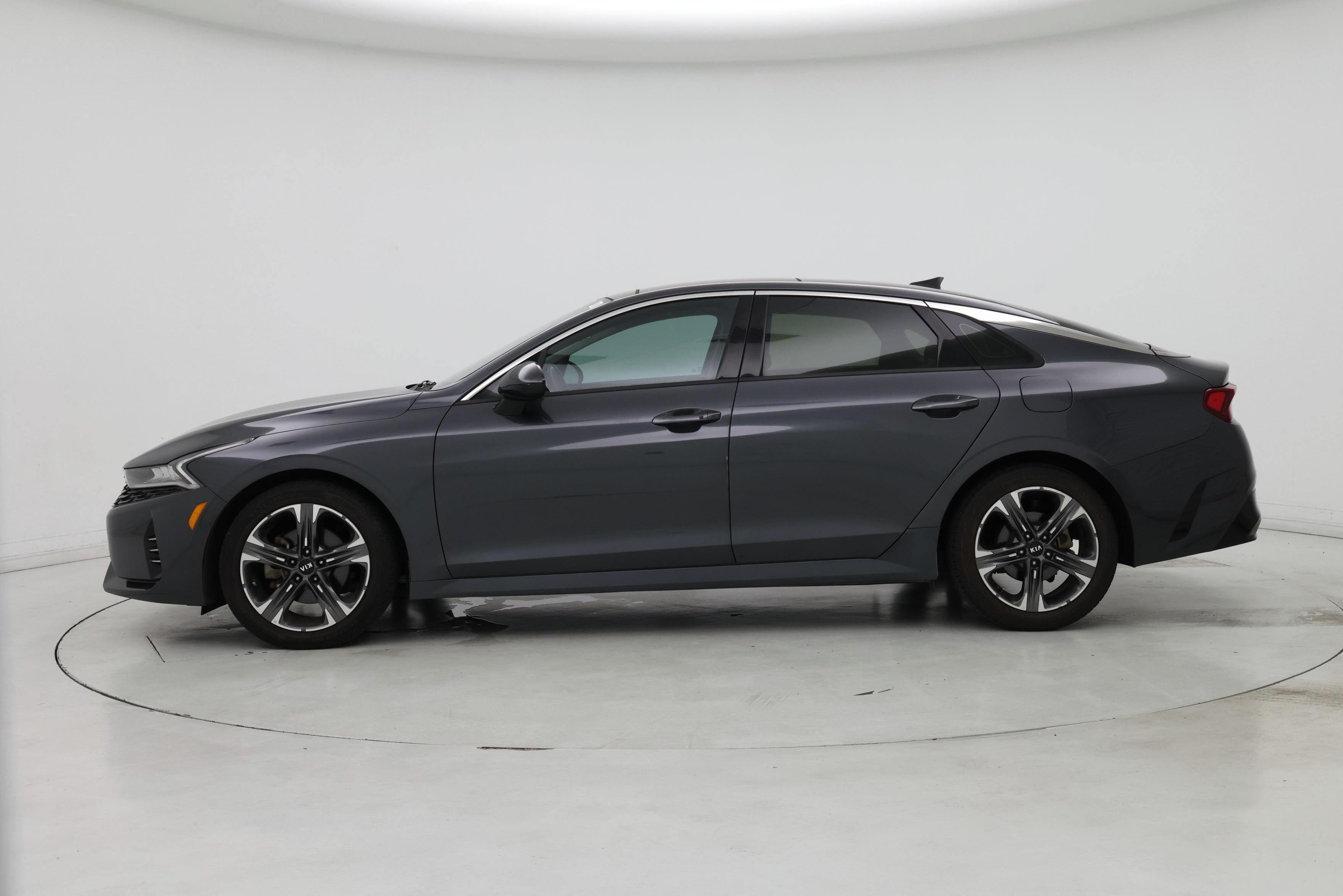 Thumbnail: 2021 Kia K5 - 3